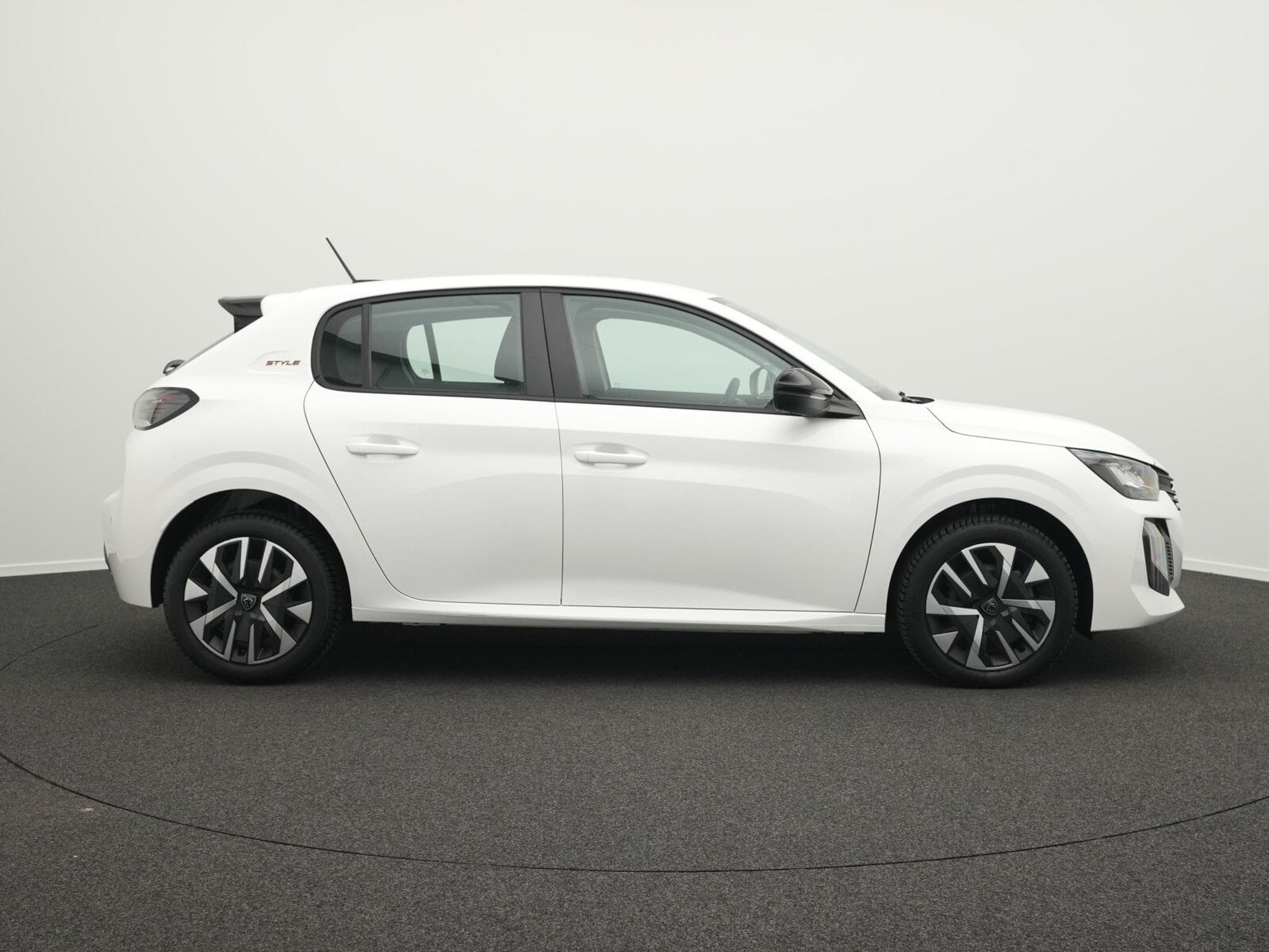 Peugeot 208 1.2 Hybrid 110 Style (1970) - Foto 5