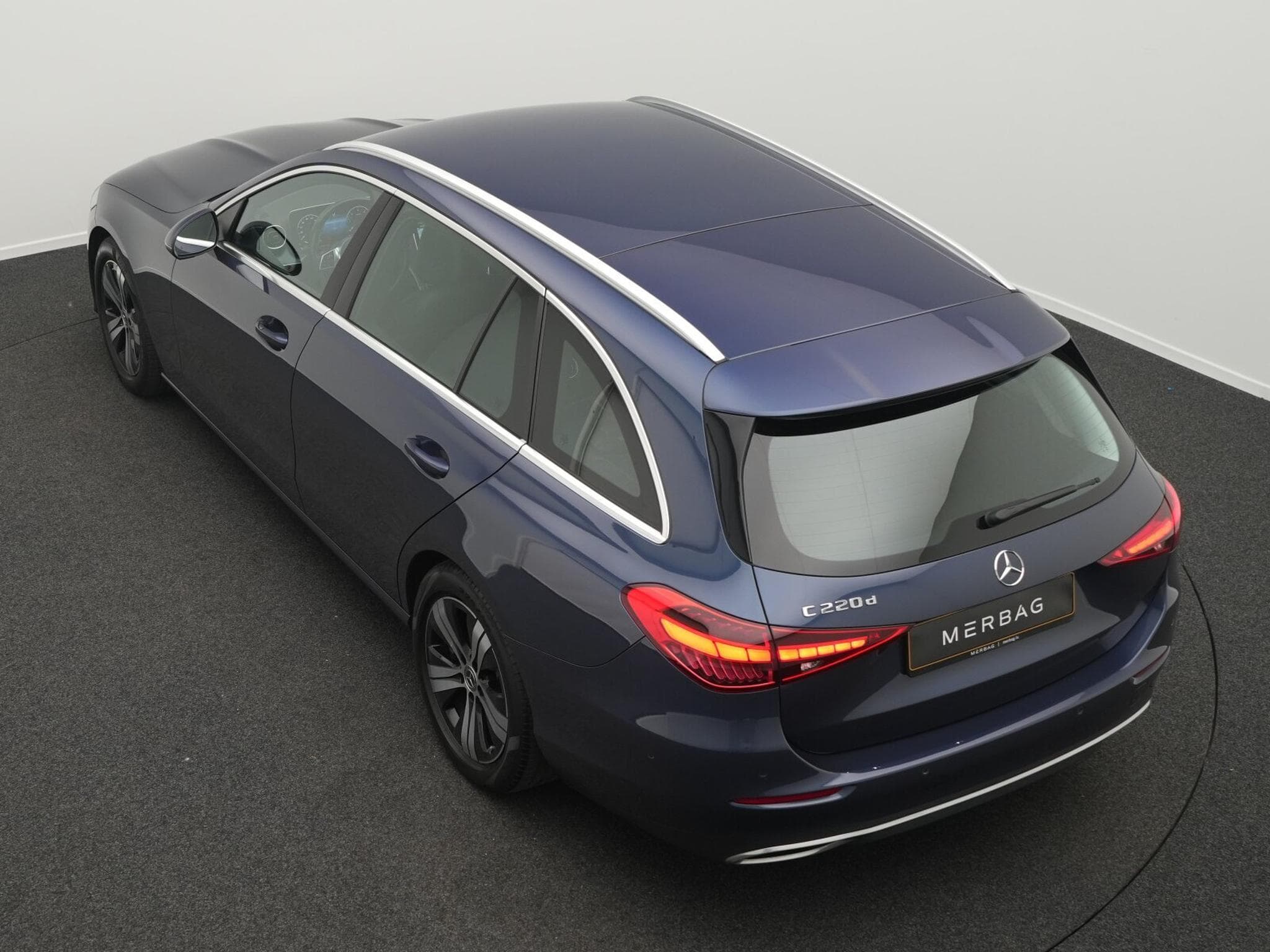Mercedes C 220 d T. Avantgarde LED+Kamera+AHK+Totw+MBUX (2023) - Foto 13