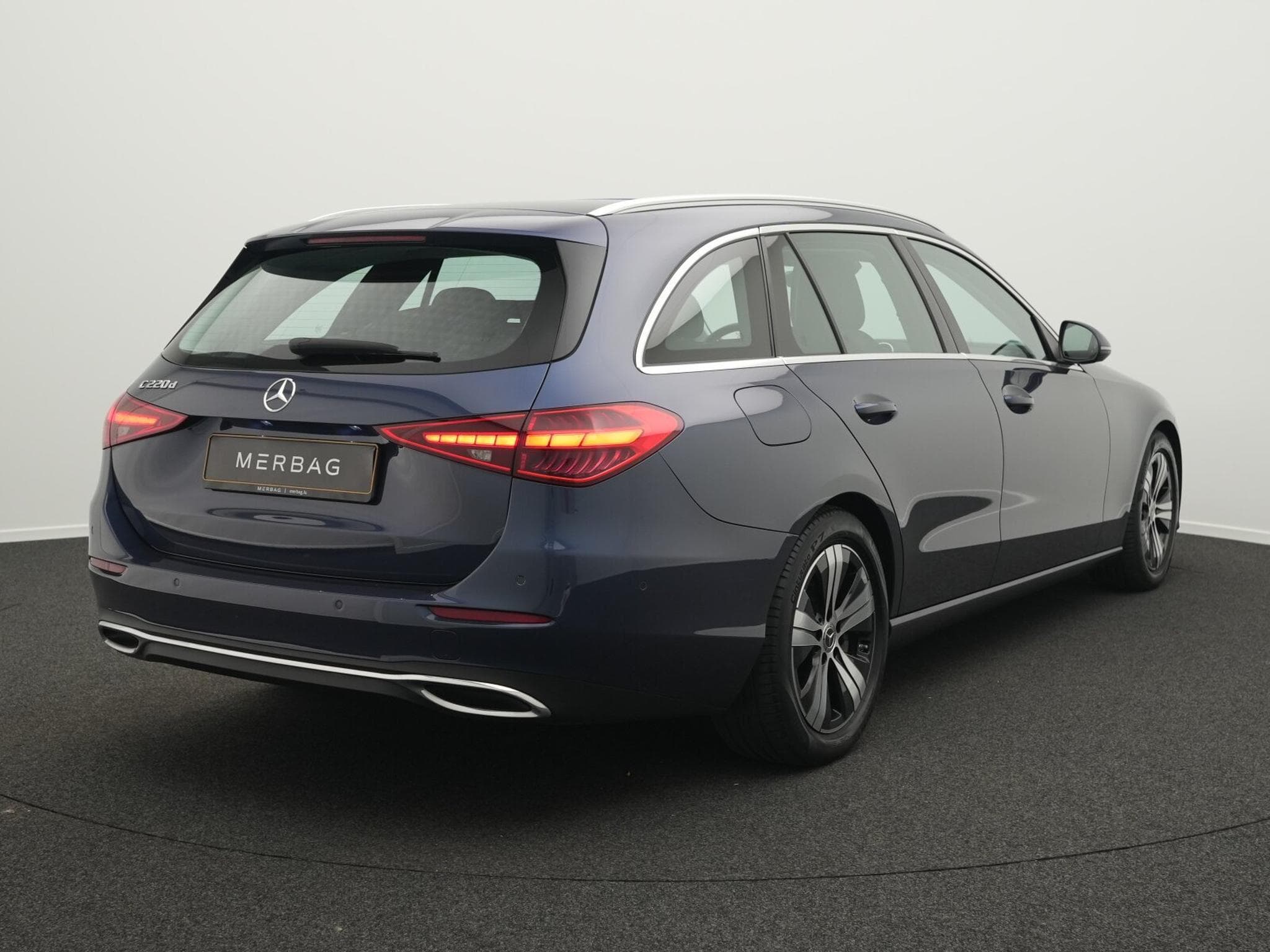 Mercedes C 220 d T. Avantgarde LED+Kamera+AHK+Totw+MBUX (2023) - Foto 3