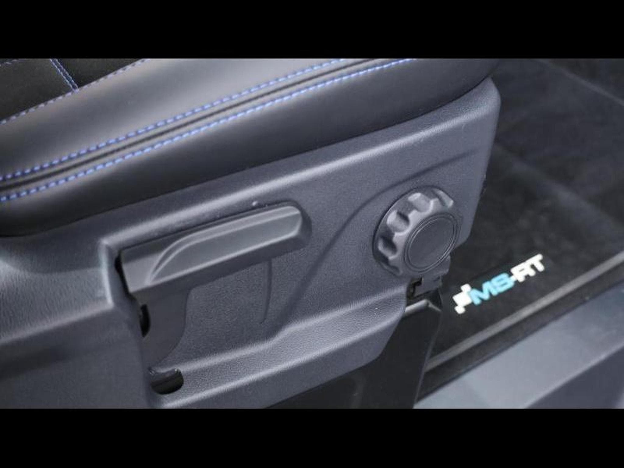 Ford Transit MS-RT double cabine 2.0 Eco blue 170ch (2025) - Photo 19