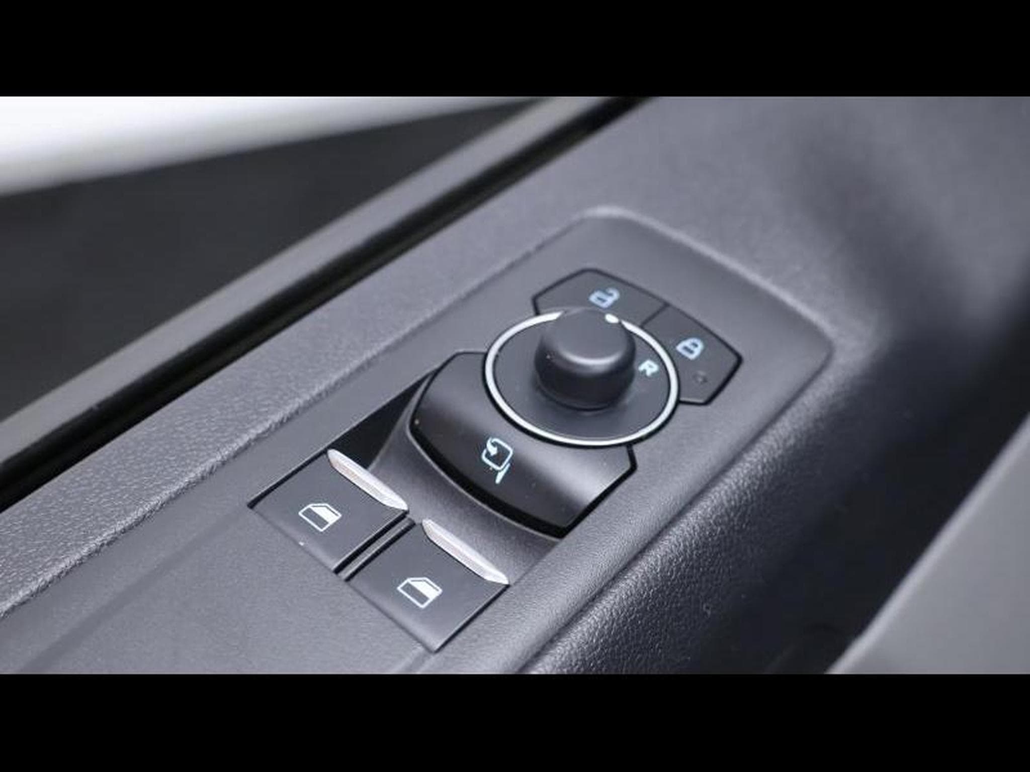 Ford Transit MS-RT double cabine 2.0 Eco blue 170ch (2025) - Photo 27