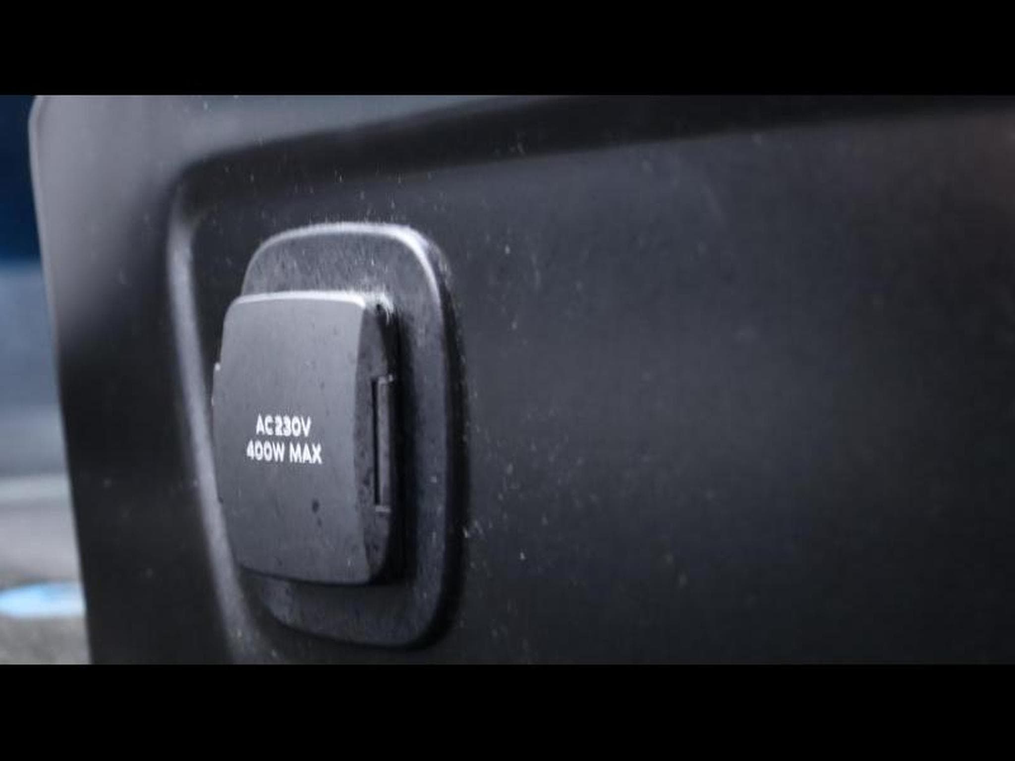Ford Transit MS-RT double cabine 2.0 Eco blue 170ch (2025) - Photo 41