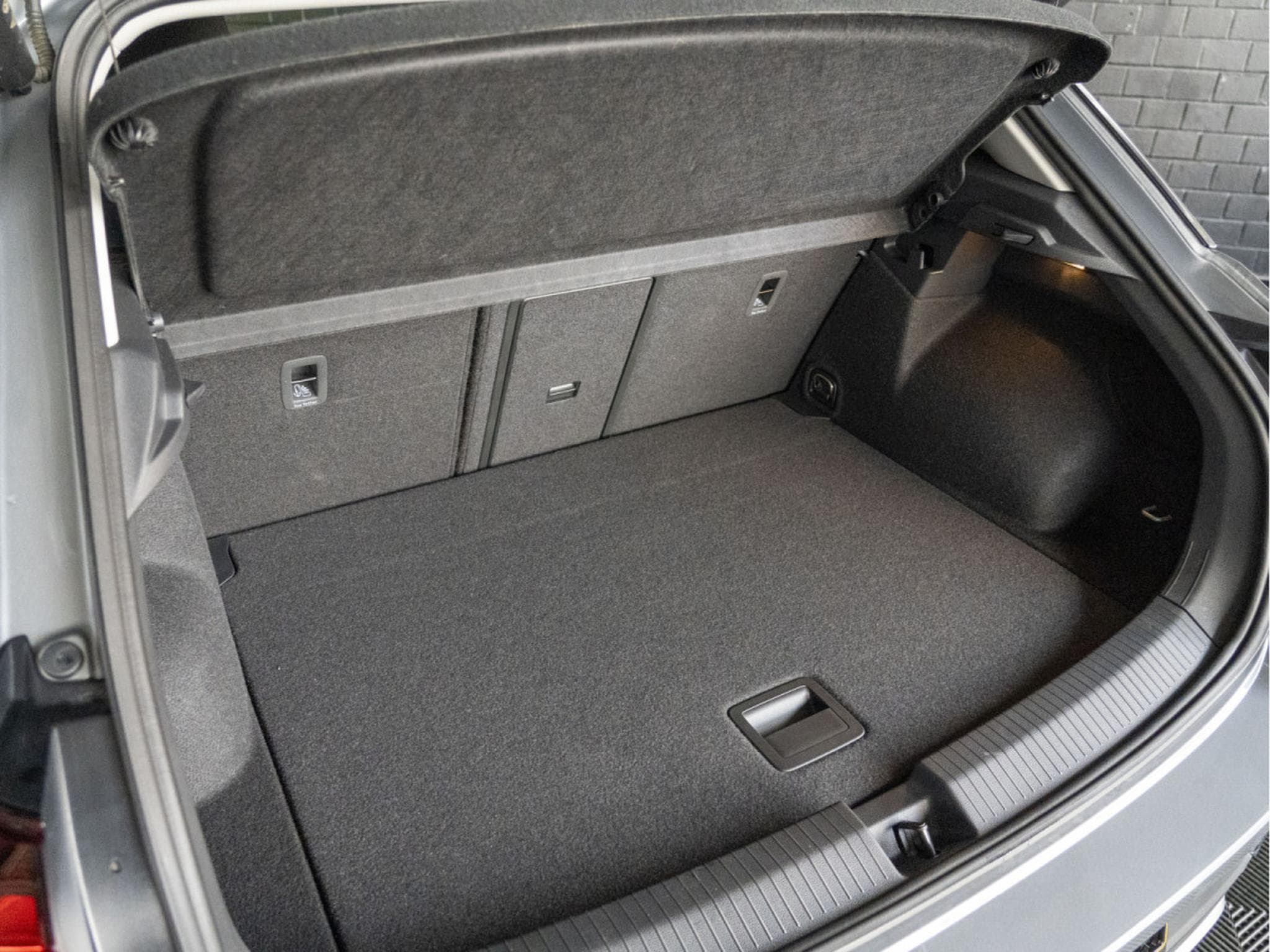 VW T-Roc Style 2.0 TDI 150CV DSG 7 * Sièges Chauffants * Caméra * (2024) - Foto 18