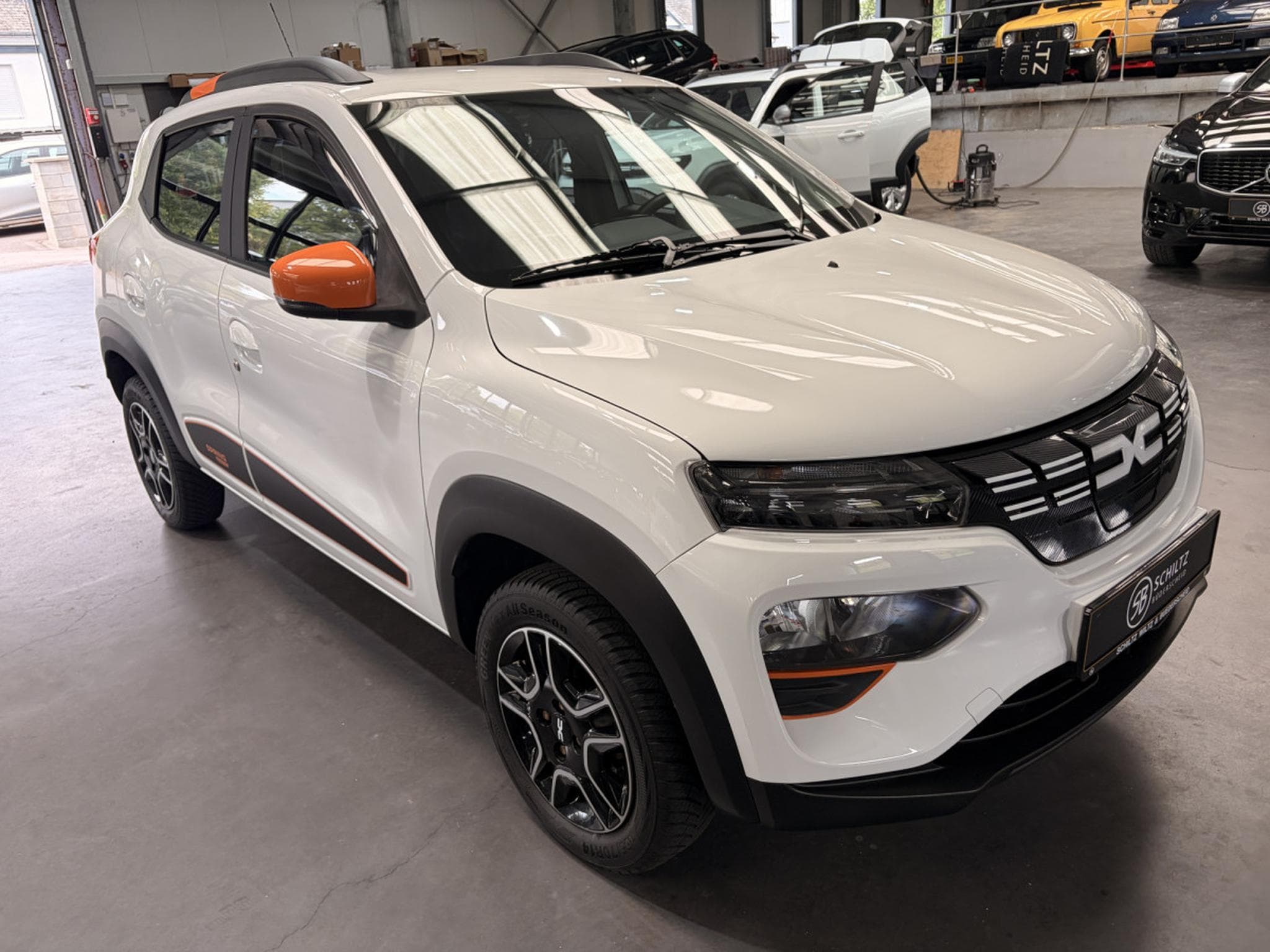 Dacia Spring Confort 27.4KW (2023) - Foto 1