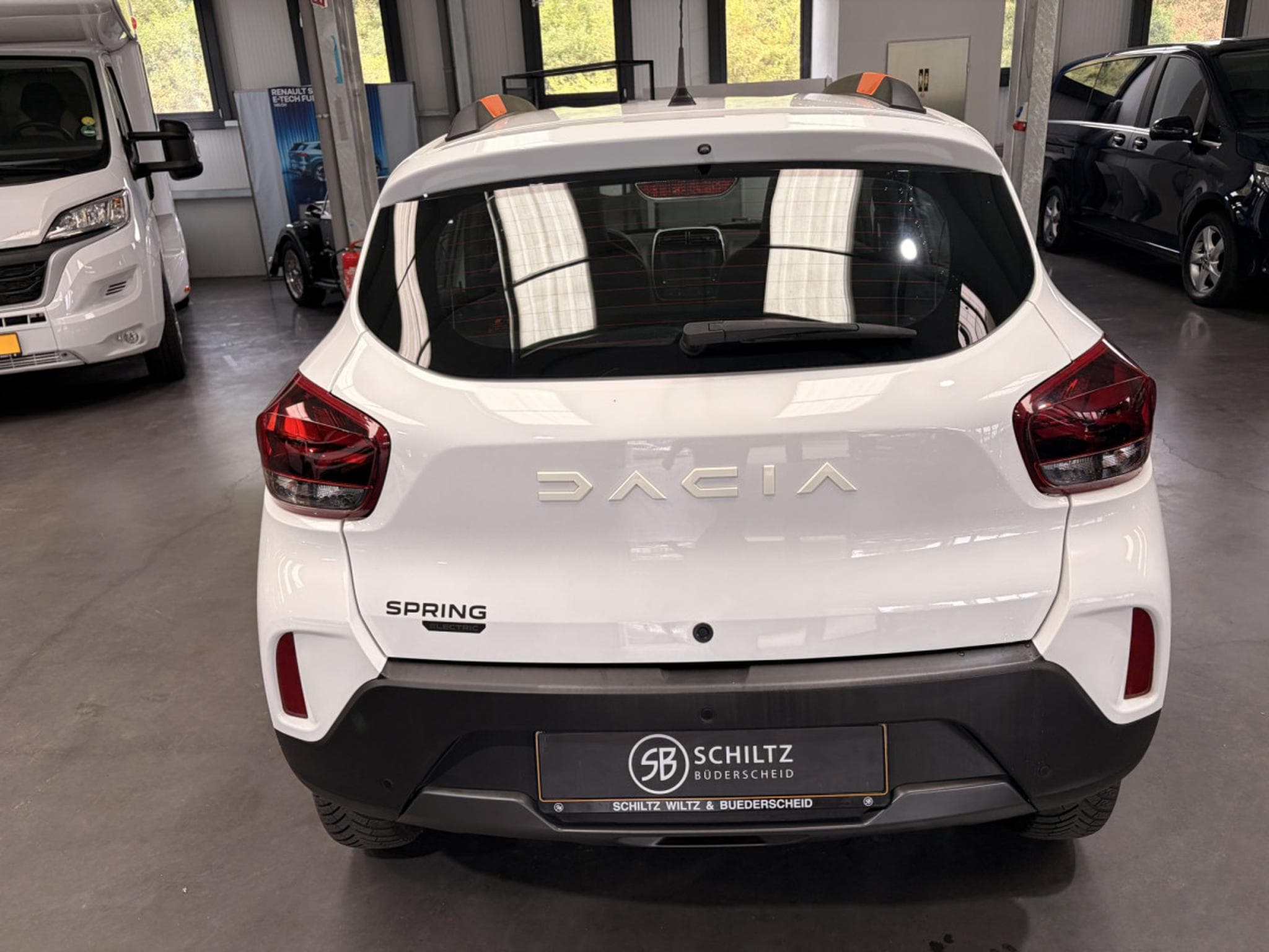 Dacia Spring Confort 27.4KW (2023) - Foto 4