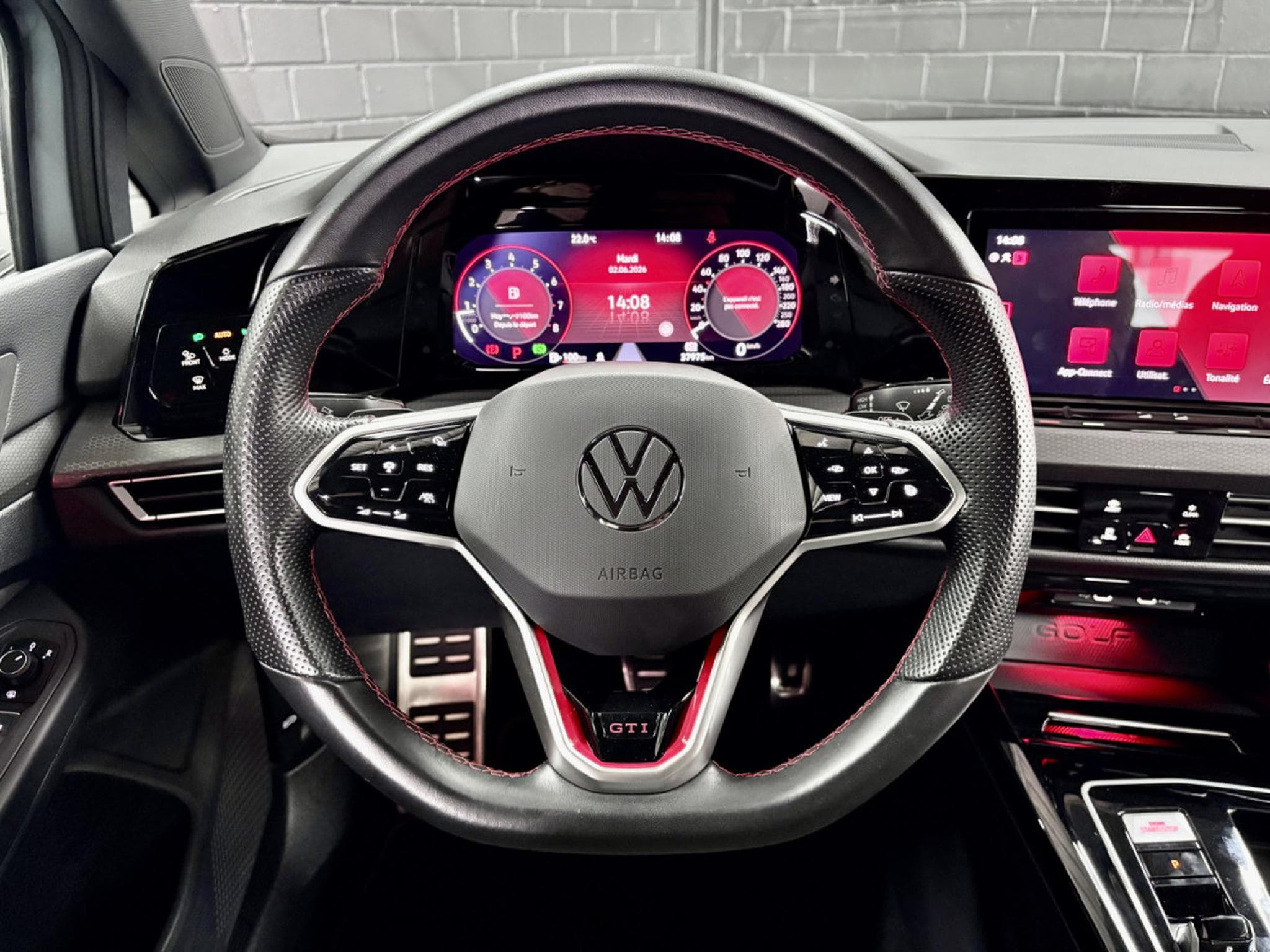 VW Golf GTI Clubsport 2.0 TSI 300 CV DSG7 *ACC* *SIEGES CHAUFF* BLAC (2024) - Foto 9