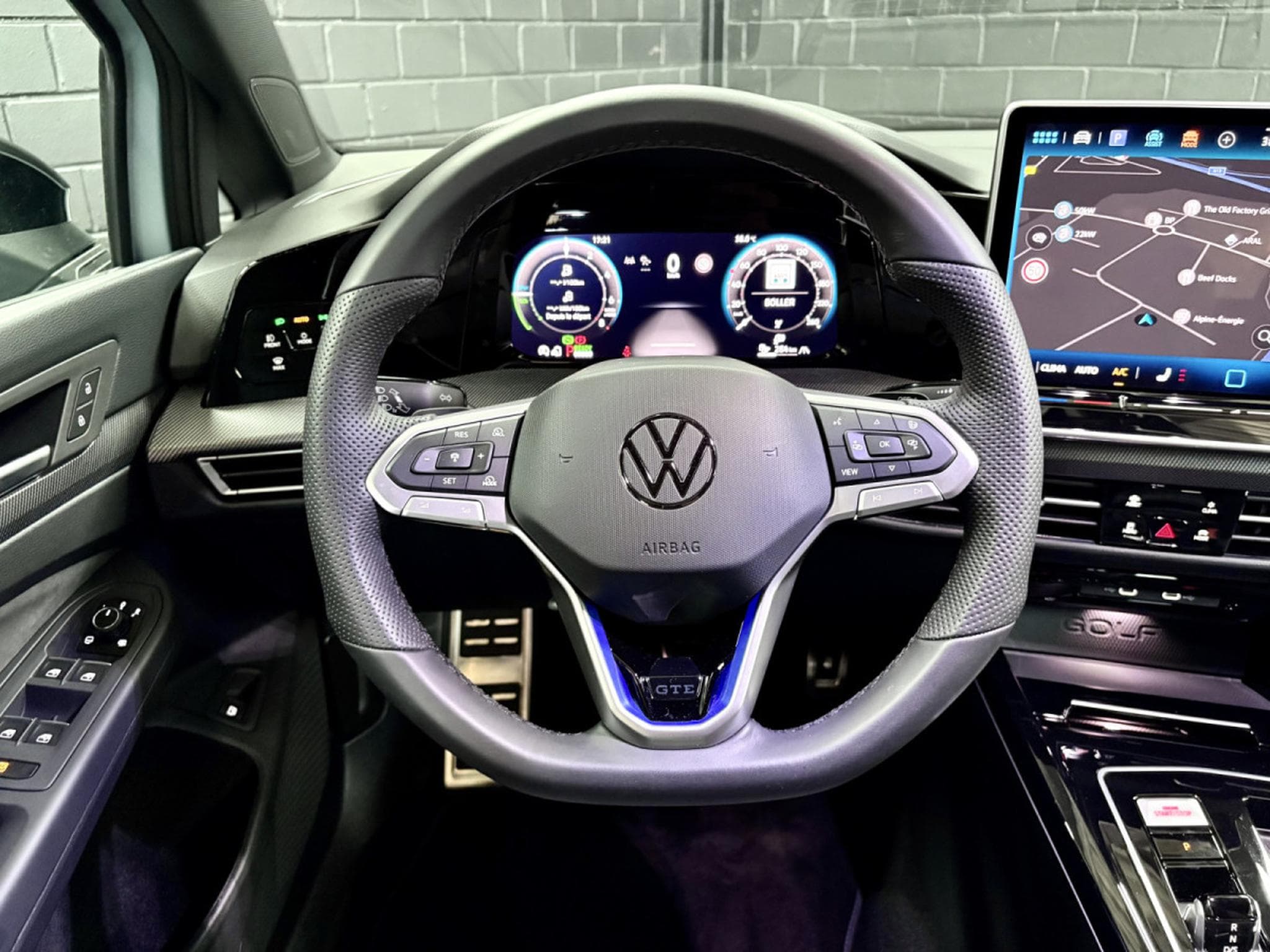 VW Golf GTE PHASE 2  1.5 eHybrid 272 CV DSG 6 *CAM* MATRIX * TÊTE HA (2025) - Foto 7