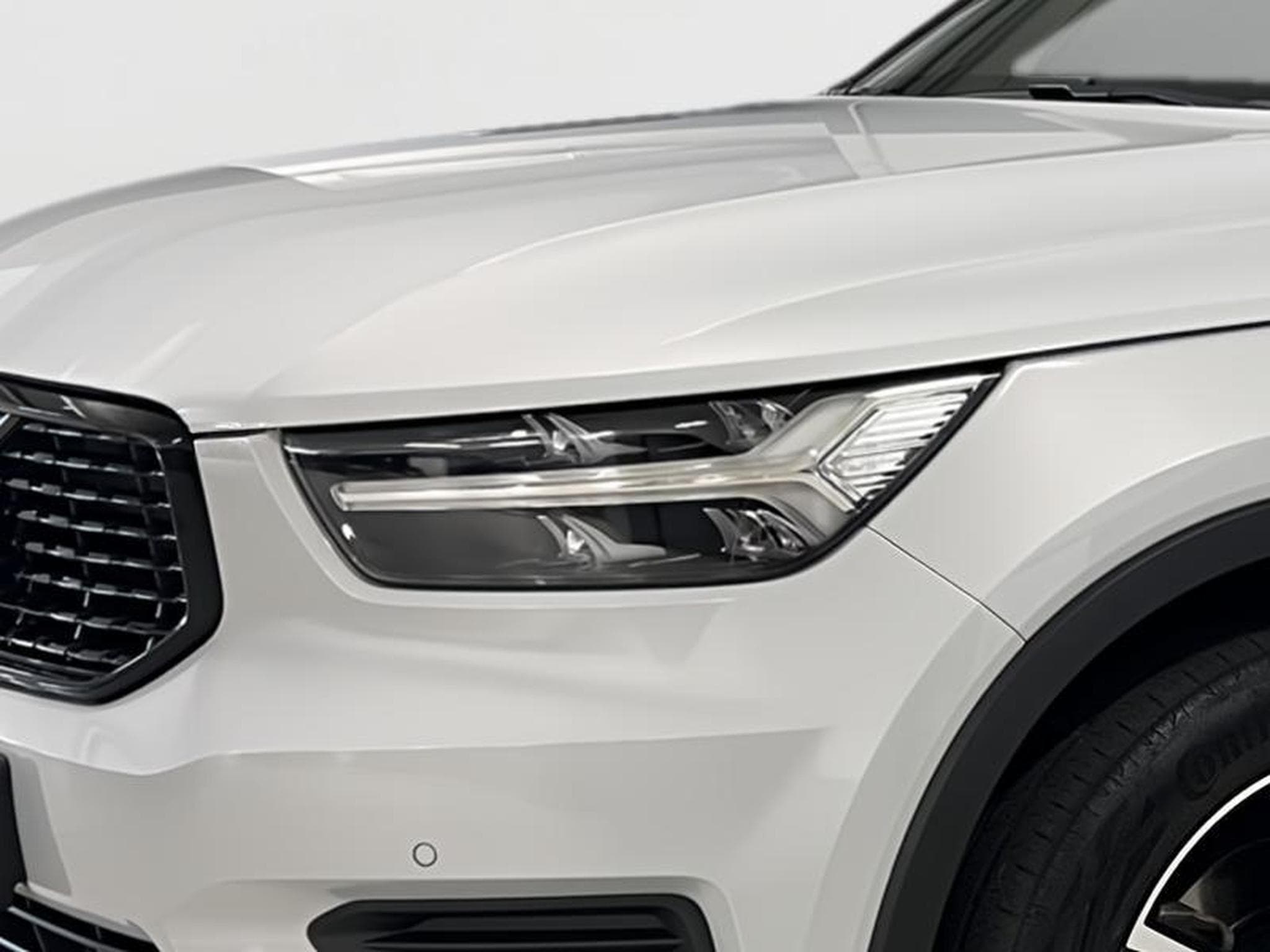 Volvo XC40 R-Design (2020) - Foto 3