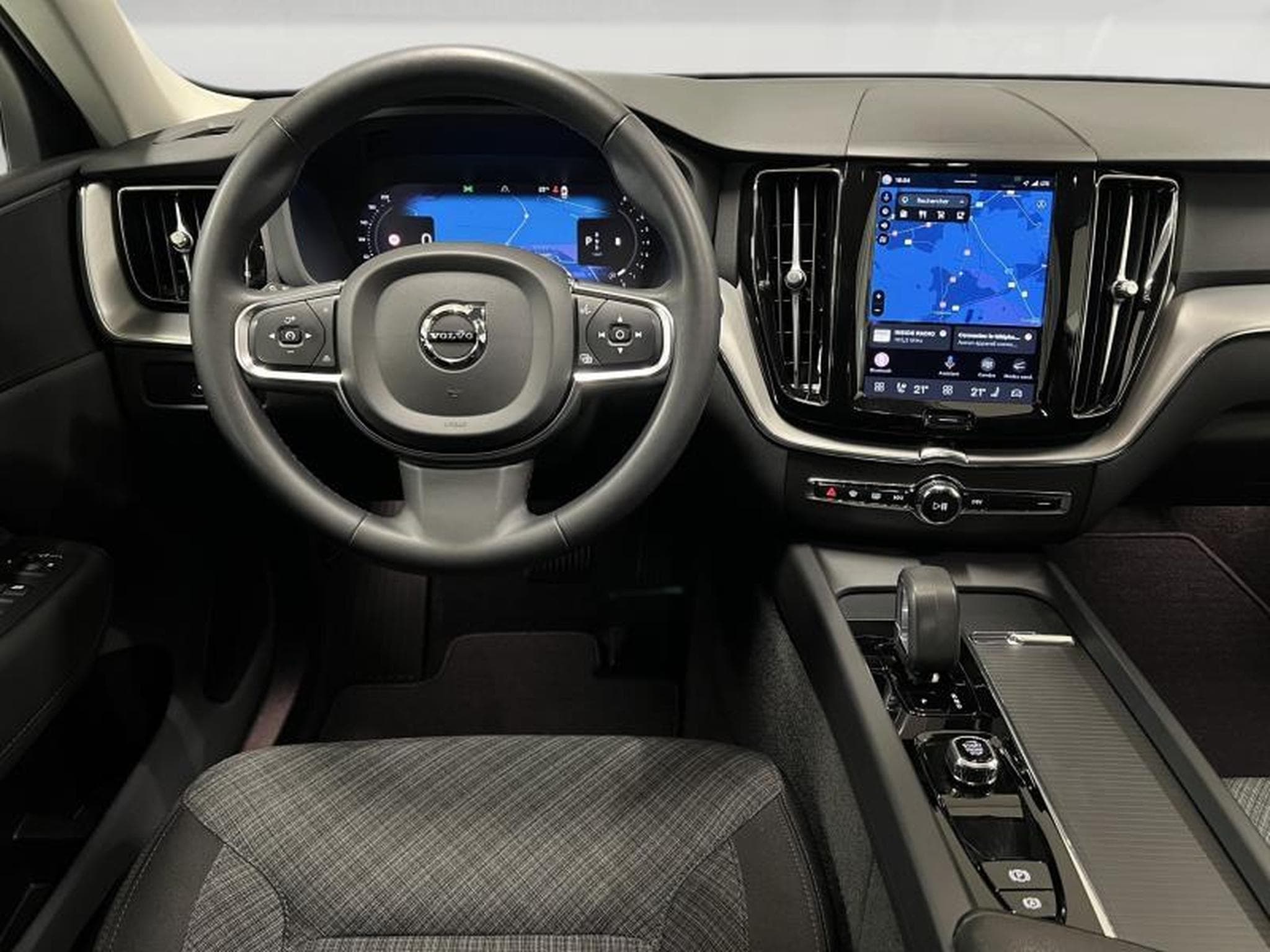 Volvo XC60 Core (2024) - Foto 17