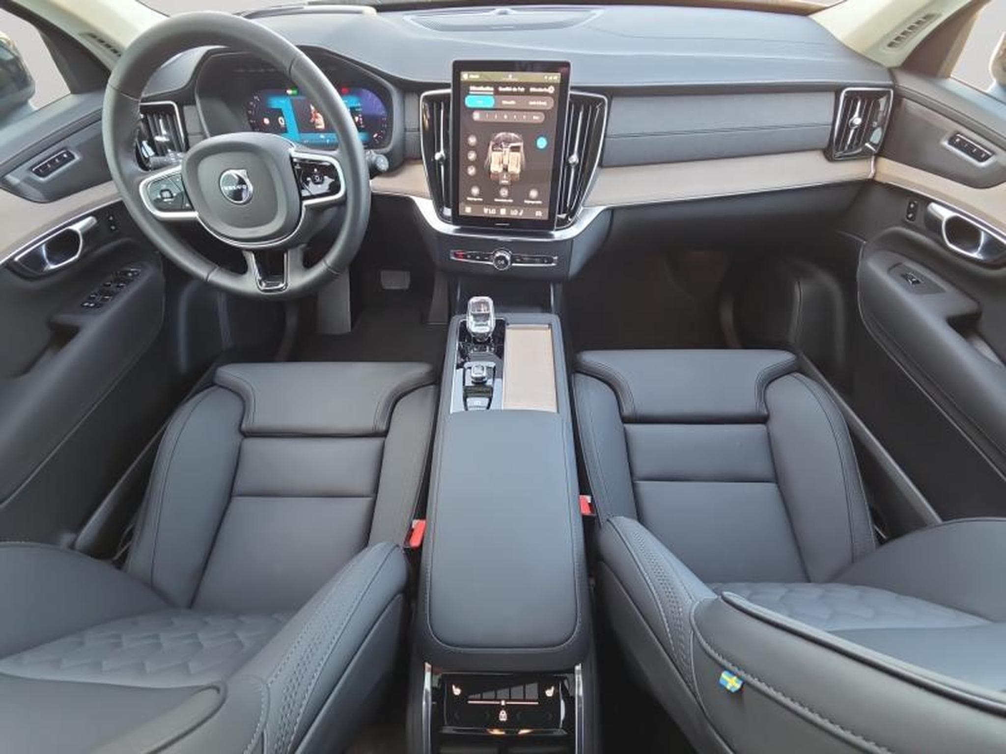 Volvo XC90 T8 Ultra Dark Auto / Essence (2025) - Foto 10