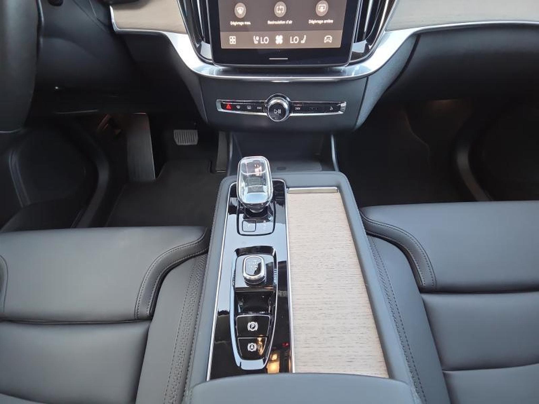 Volvo XC90 T8 Ultra Dark Auto / Essence (2025) - Foto 11