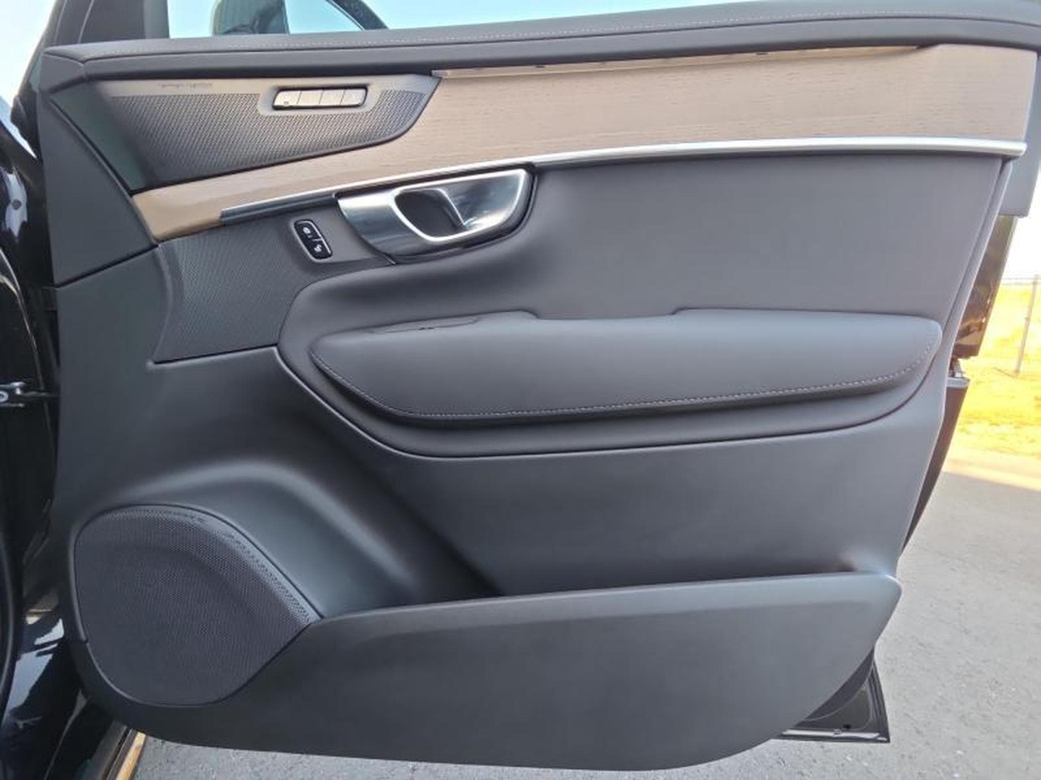Volvo XC90 T8 Ultra Dark Auto / Essence (2025) - Foto 21