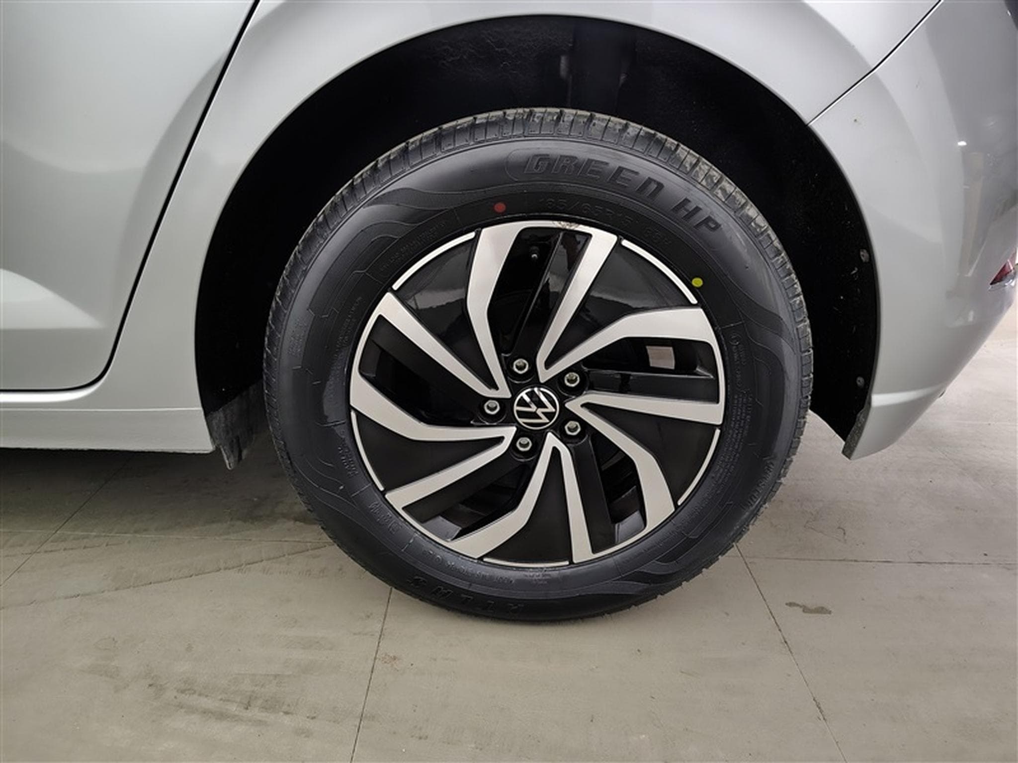 VW Polo 1.0 TSI Life OPF (2022) - Foto 6