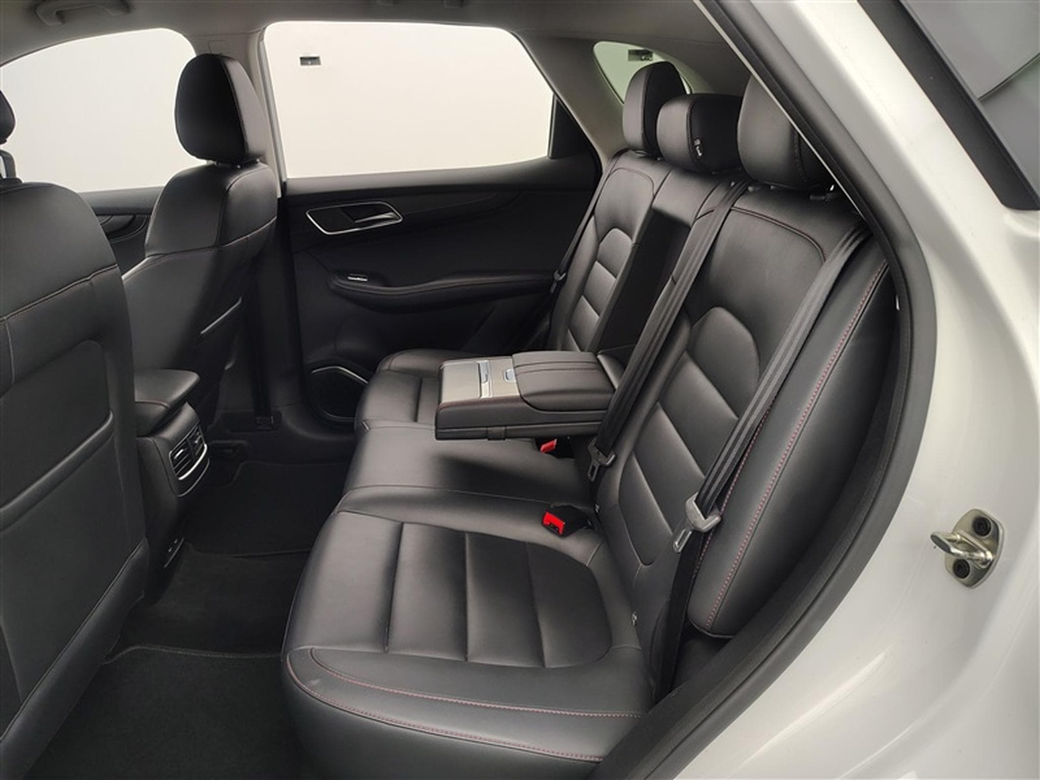 MG HS 1.5 T-GDi 160cv BVA Comfort NAVI / FULL LED / CUIR / CAMERA (2024) - Foto 13