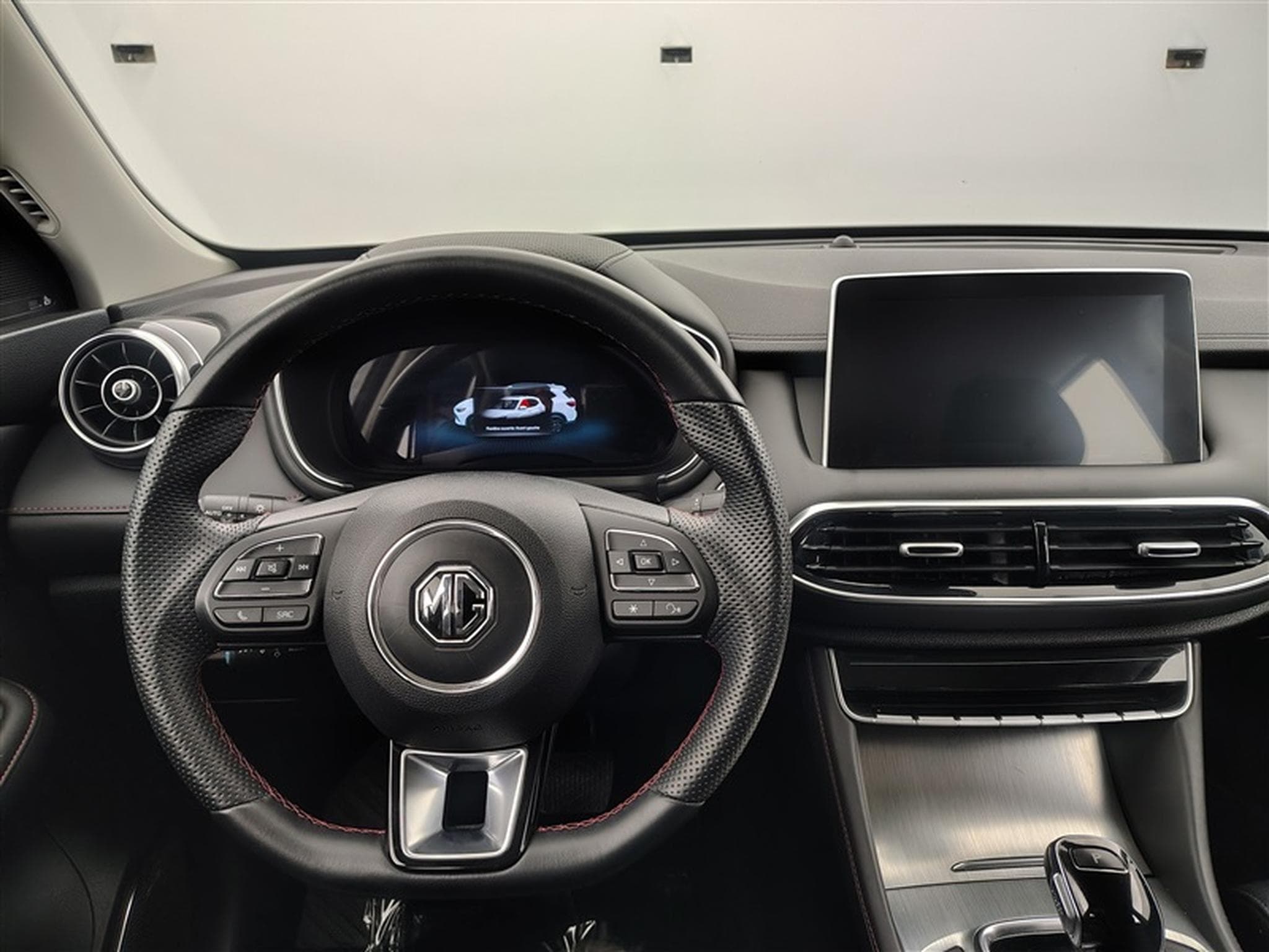 MG HS 1.5 T-GDi 160cv BVA Comfort NAVI / FULL LED / CUIR / CAMERA (2024) - Foto 9