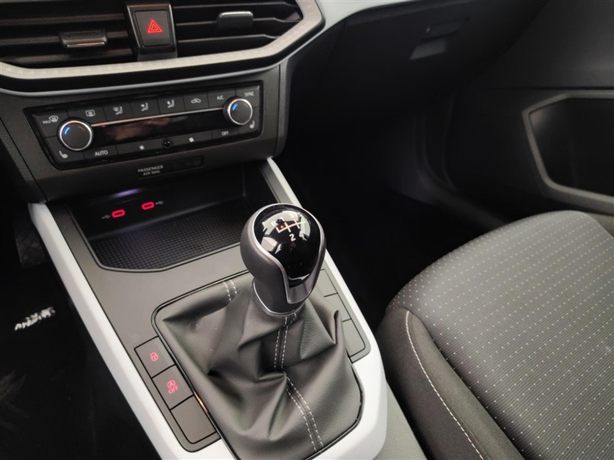 Seat Arona 1.0 TSI Style (2022) - Foto 13