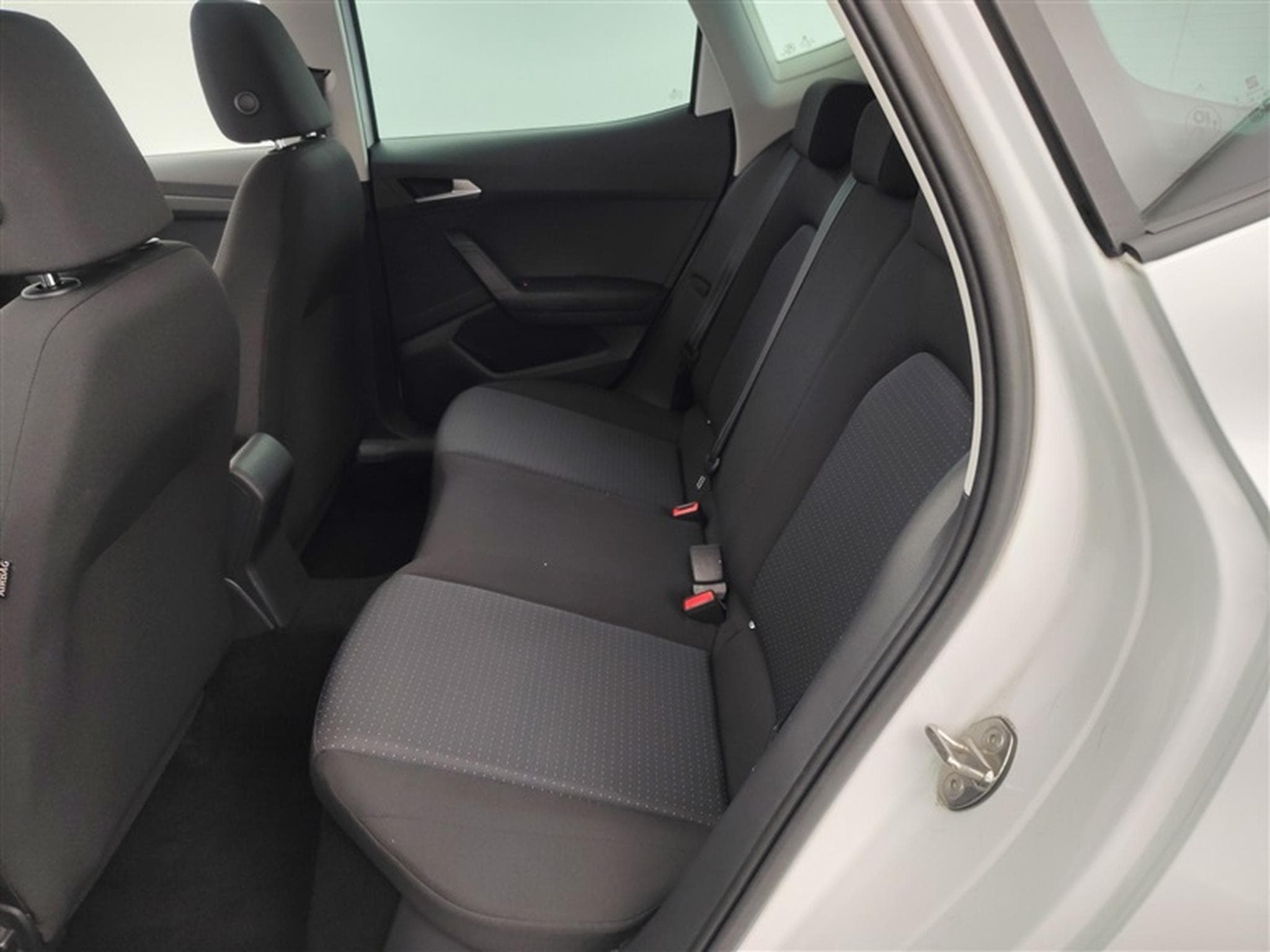 Seat Arona 1.0 TSI Style (2022) - Foto 14