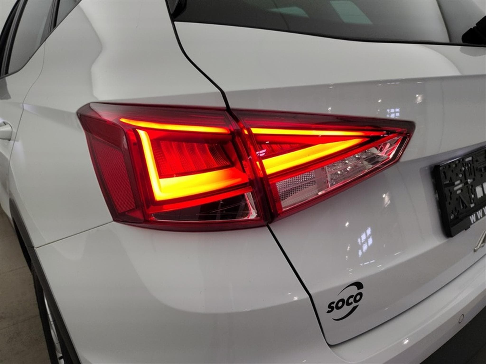 Seat Arona 1.0 TSI Style (2022) - Foto 17