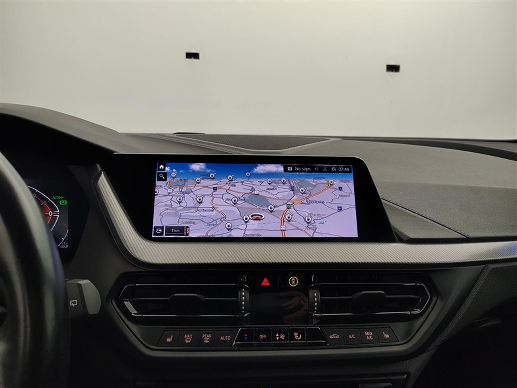 BMW 118 iA OPF PACK M NAVI/CARPLAY/PDC AV-AR (2023) - Foto 11