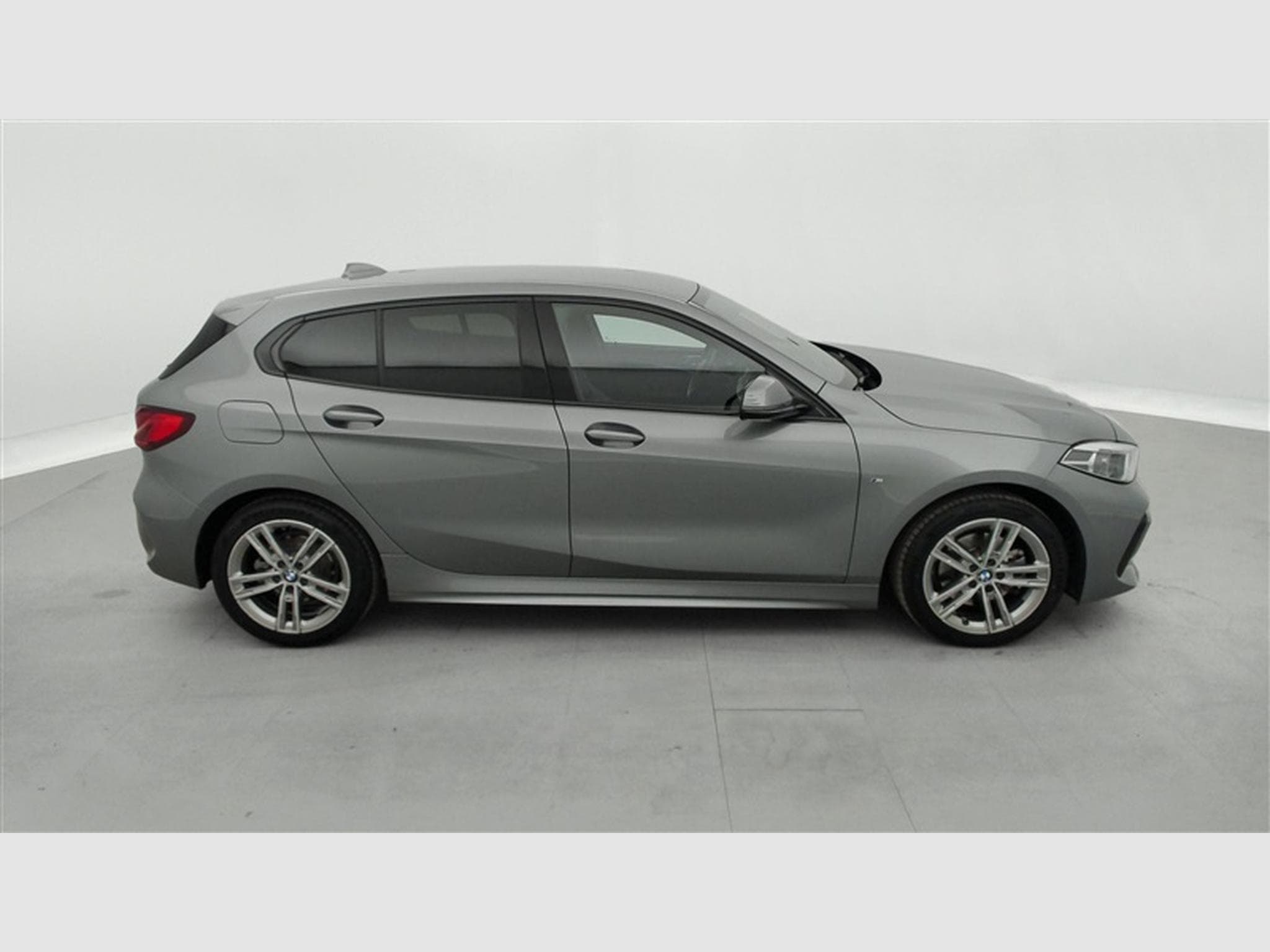 BMW 118 iA OPF PACK M NAVI/CARPLAY/PDC AV-AR (2023) - Foto 24