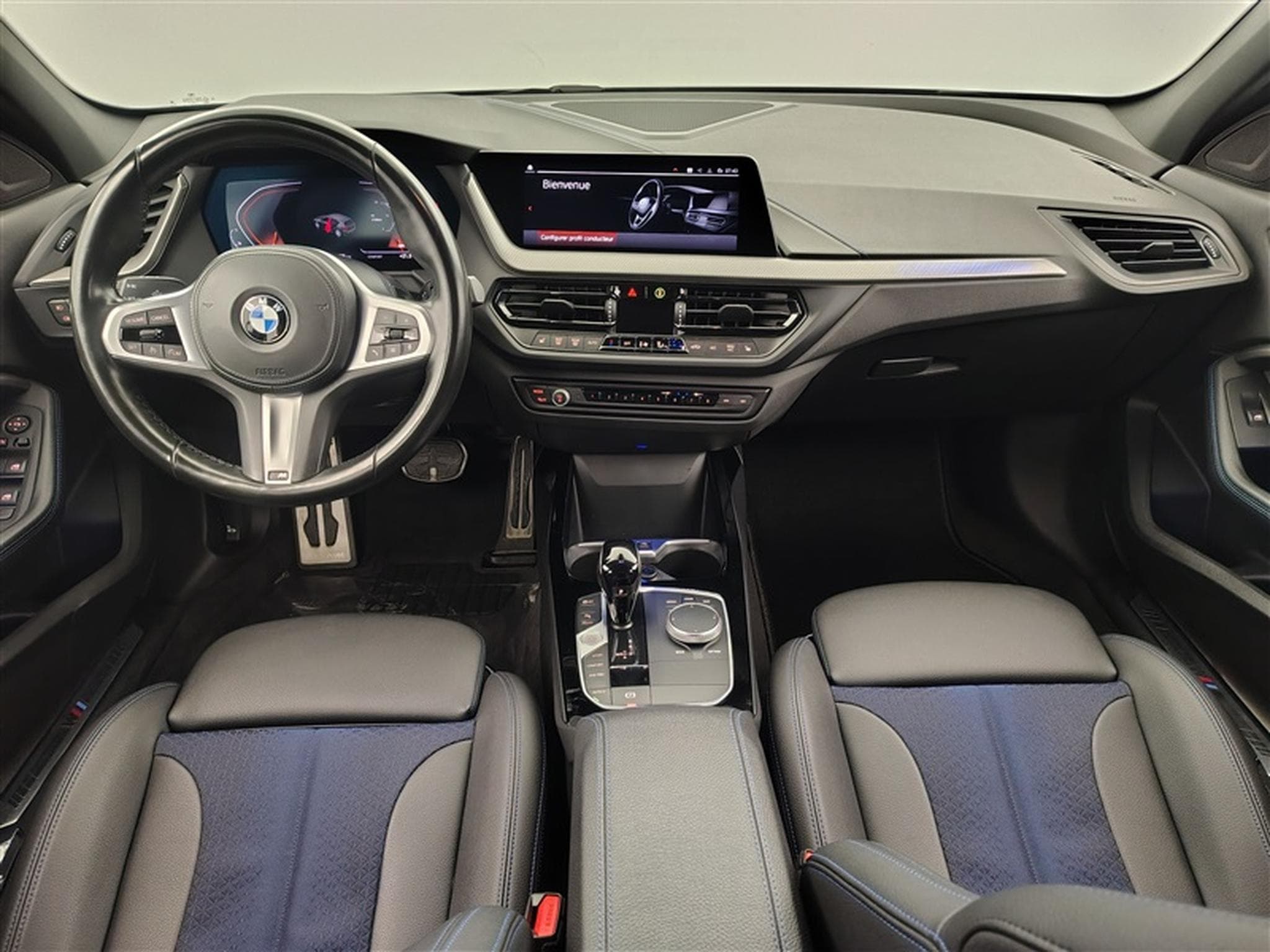 BMW 118 iA OPF PACK M NAVI/CARPLAY/PDC AV-AR (2023) - Foto 8