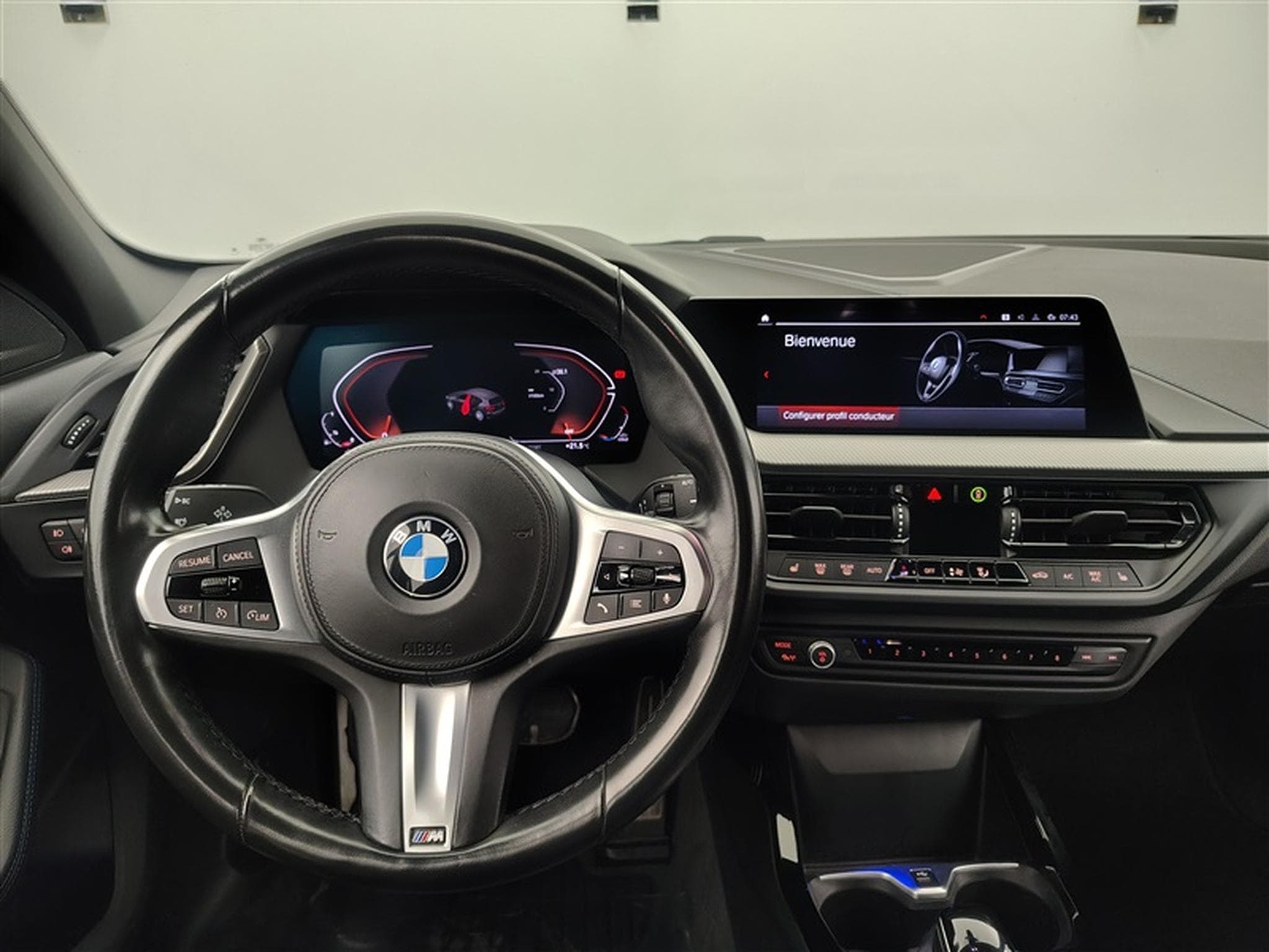 BMW 118 iA OPF PACK M NAVI/CARPLAY/PDC AV-AR (2023) - Foto 9