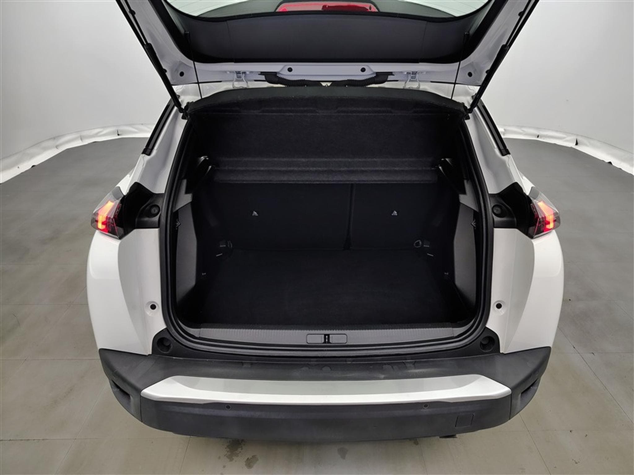 Peugeot 2008 1.2 PureTech 100cv Active Pack NAVI / CARPLAY / ALU / PDC (2022) - Foto 13