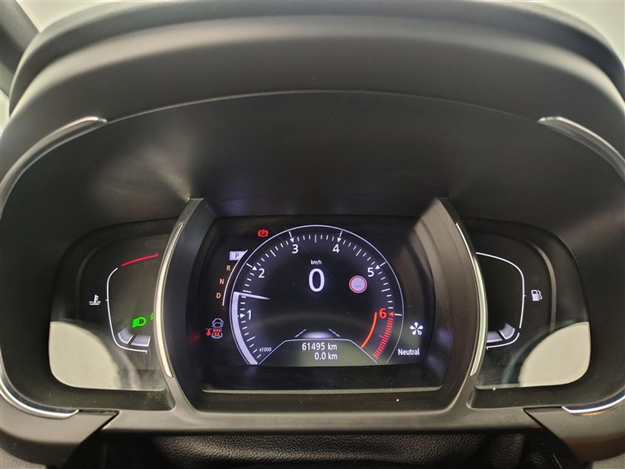 Renault Scenic 1.33 TCe 140cv EDC Black Edition 7pl. NAVI / FULL LED / PANO (2022) - Foto 10