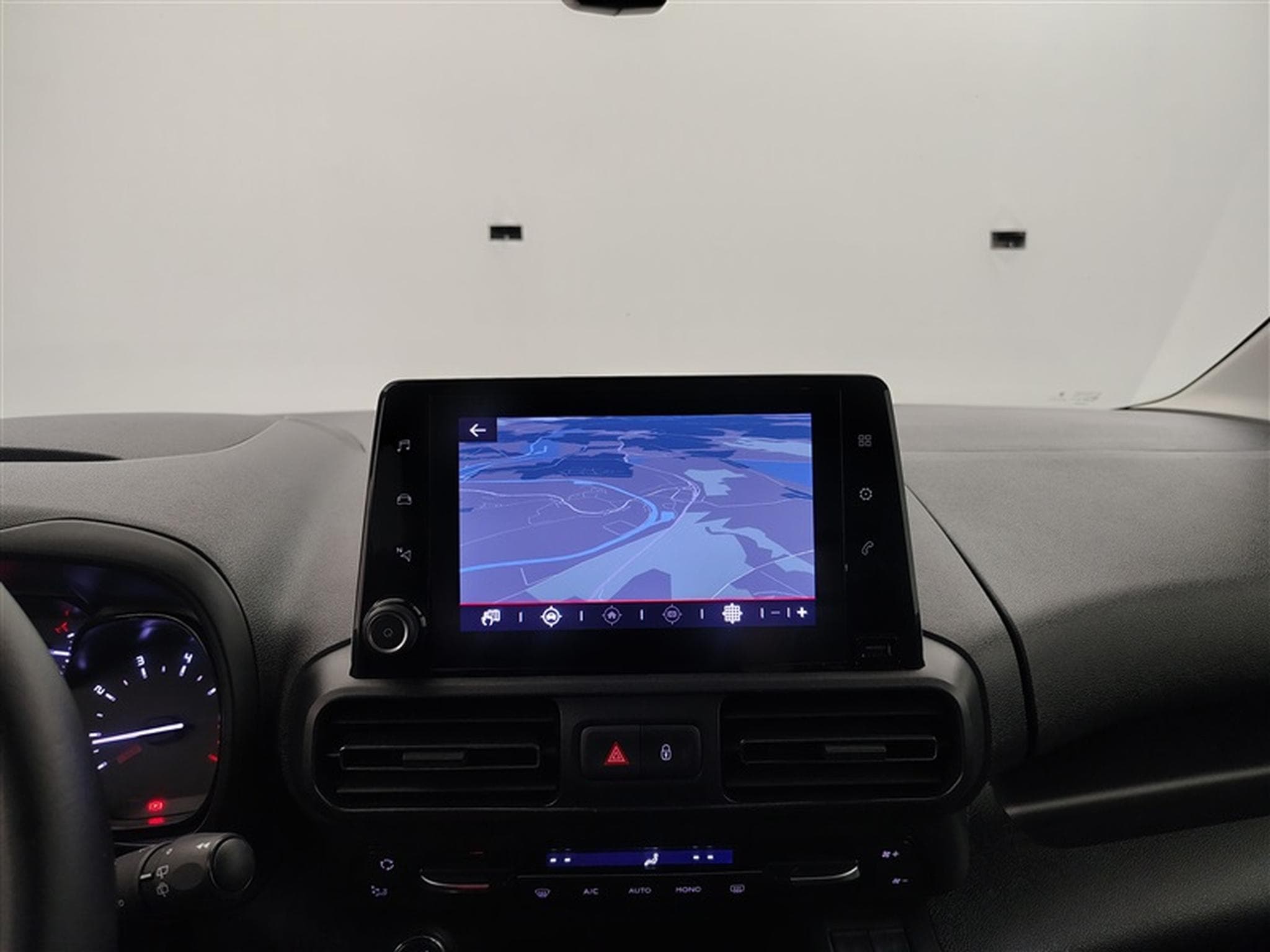 Citroen Berlingo 1.2 PureTech M Light 5PL (2024) - Foto 11