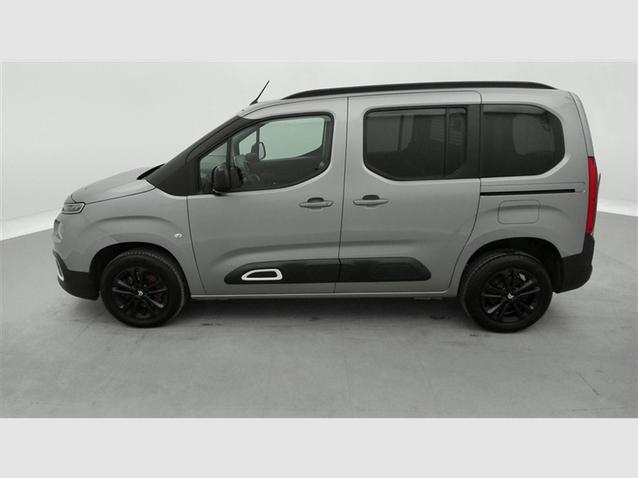 Citroen Berlingo 1.2 PureTech M Light 5PL (2024) - Foto 3