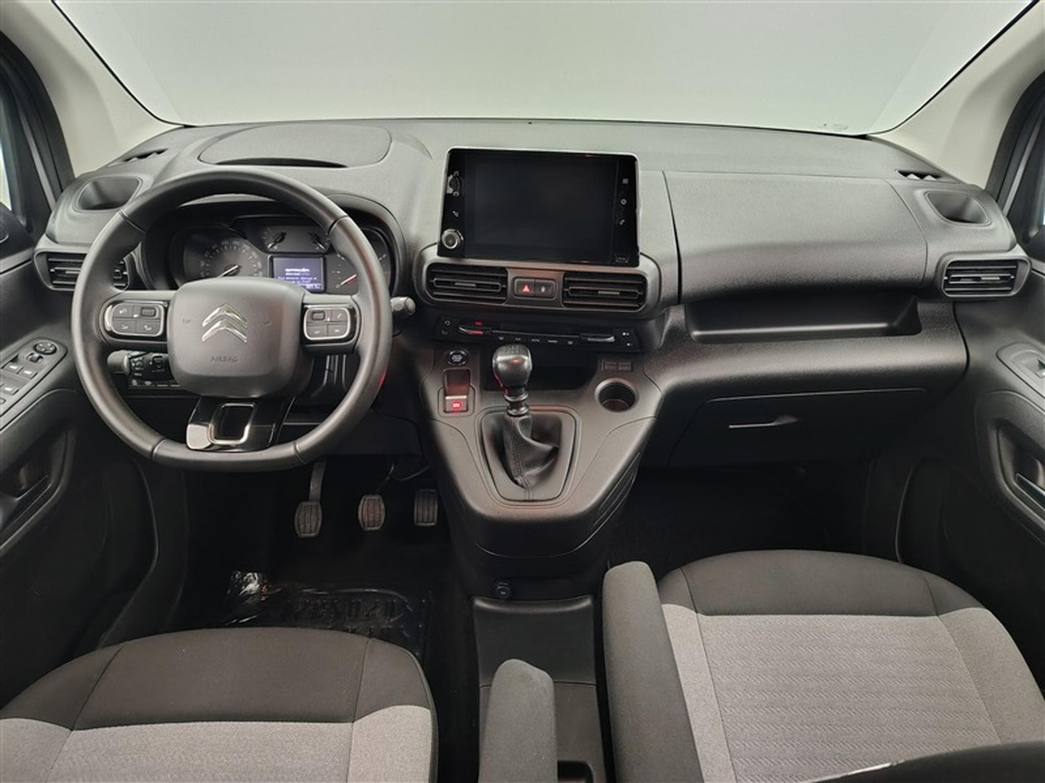 Citroen Berlingo 1.2 PureTech M Light 5PL (2024) - Foto 8
