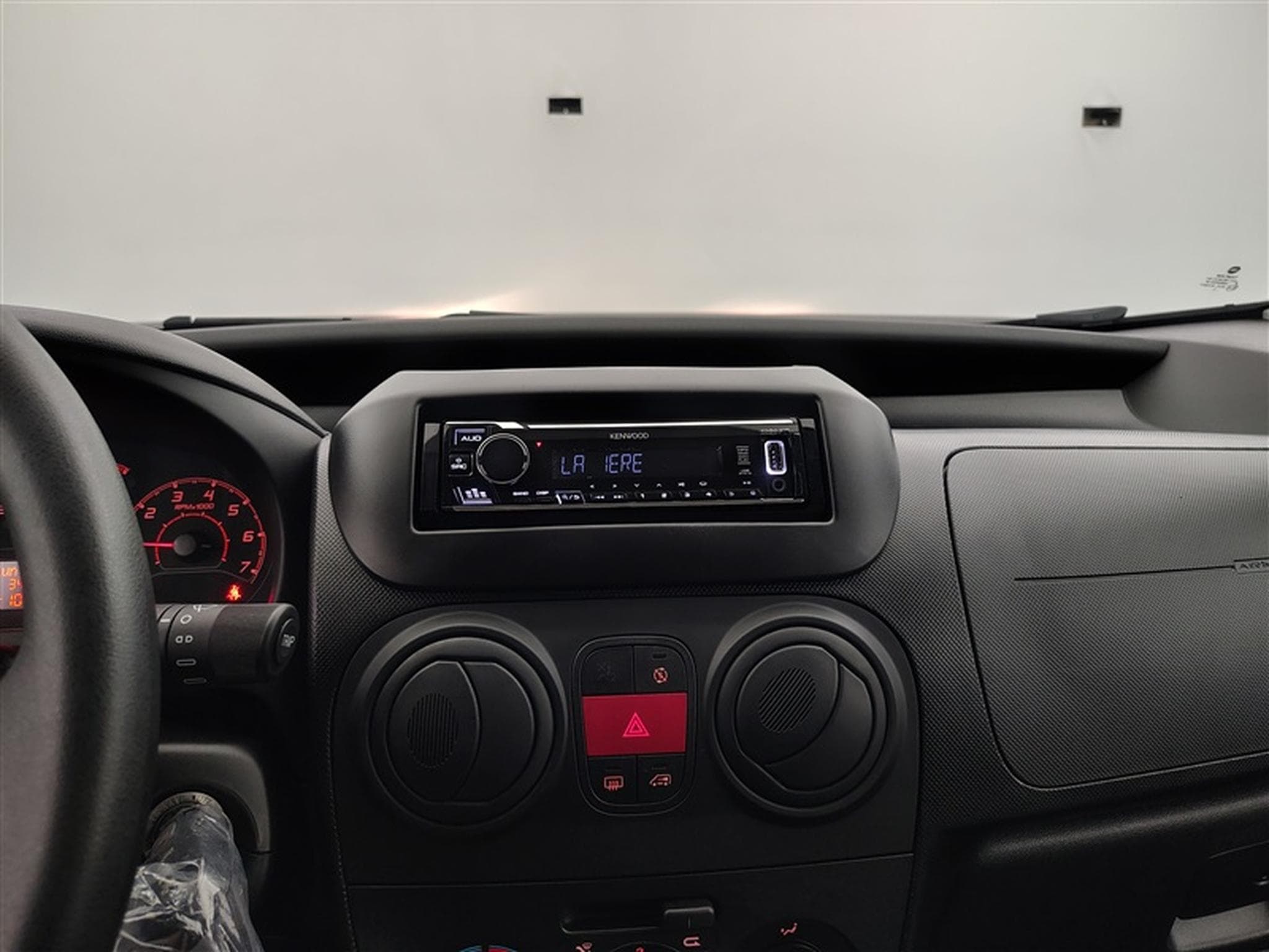 Fiat Fiorino 1.3 Multijet 95Cv Cargo CLIM (2023) - Photo 11