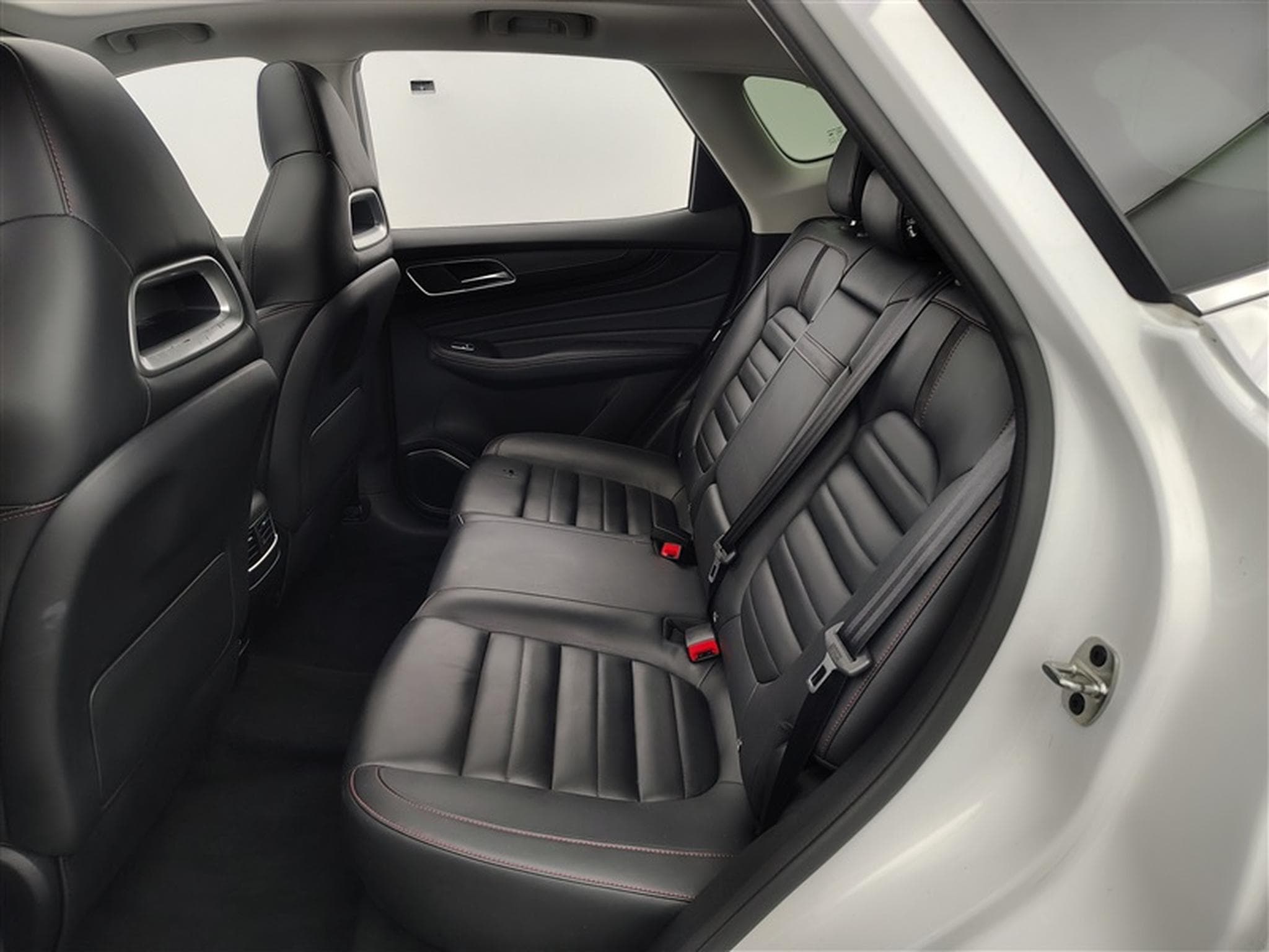 MG HS 1.5 T-GDi 160cv BVA Luxury NAVI / FULL LED / CUIR / PANO (2024) - Foto 13