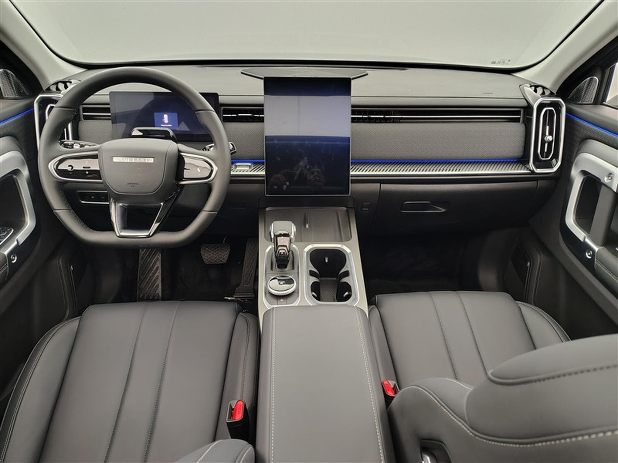 Jaecoo J7 1.6 T-GDI 145 DCT Luxury CUIR / NAVI / TO PANO / CAMERA (2026) - Foto 8