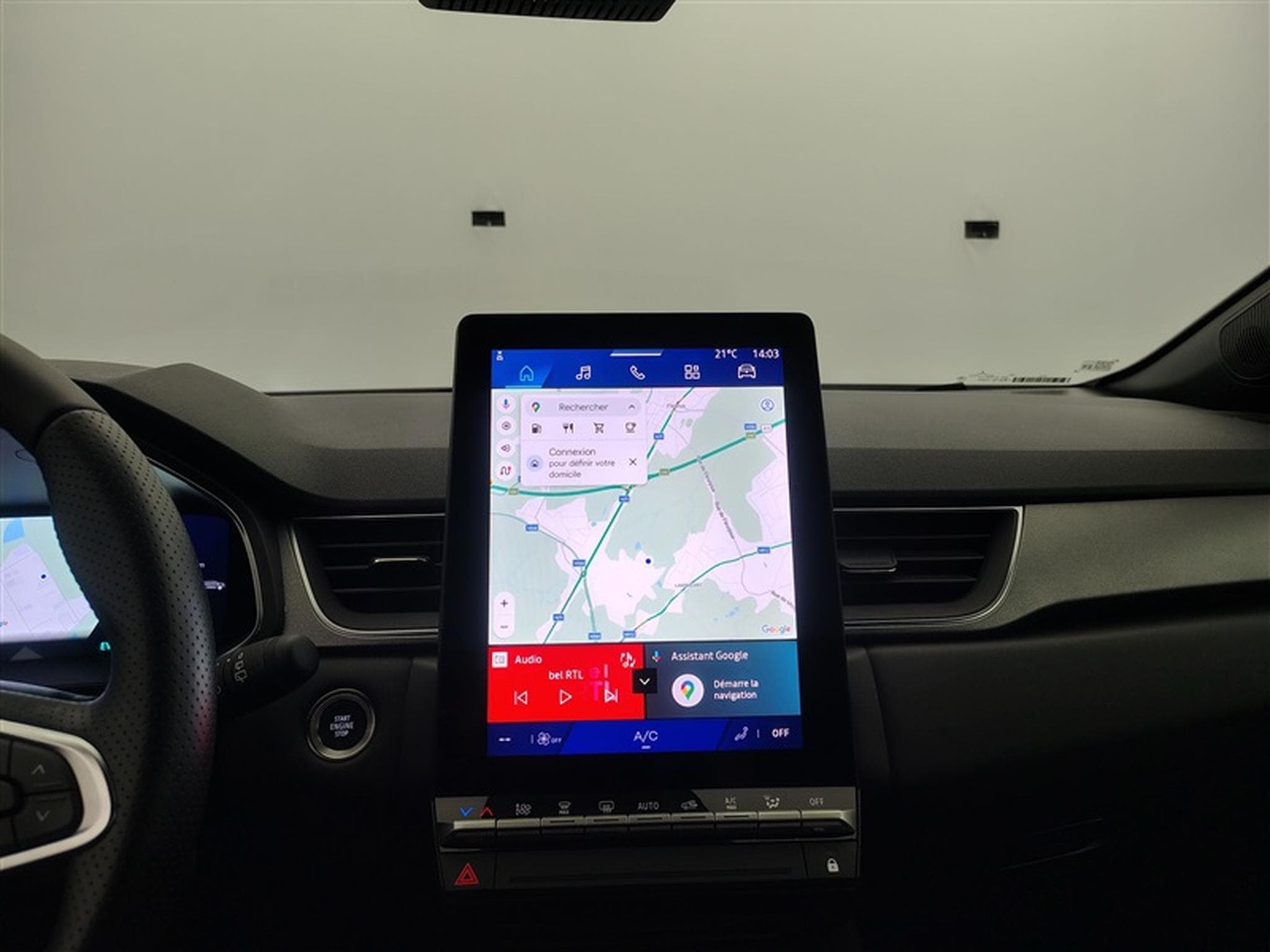 Renault Symbioz E-TECH 1.6i Techno (2025) - Foto 11