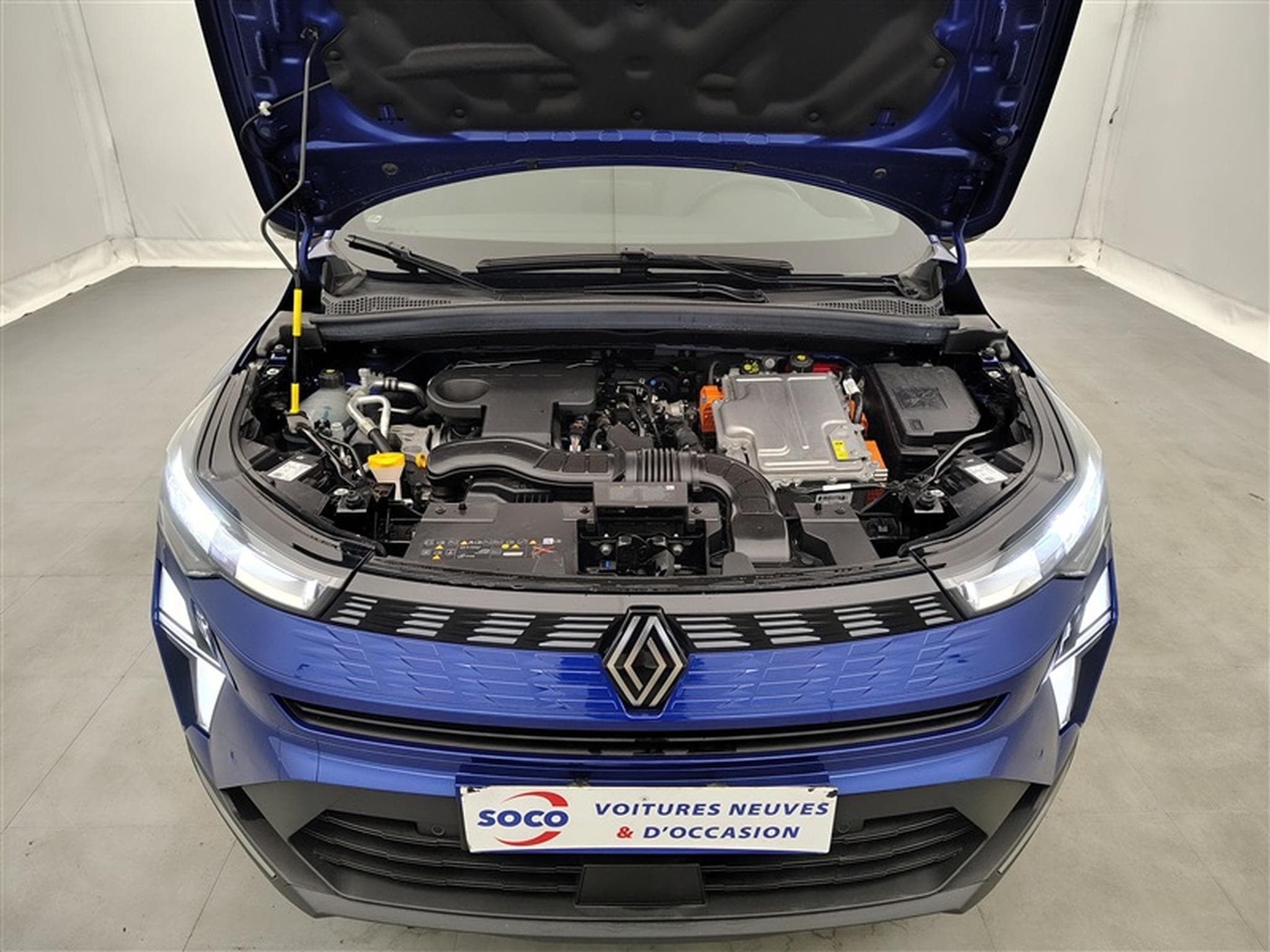 Renault Symbioz E-TECH 1.6i Techno (2025) - Foto 19