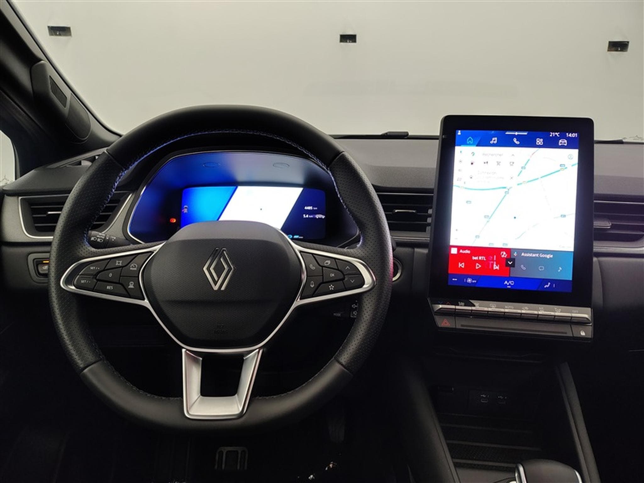 Renault Symbioz E-TECH 1.6i Techno (2025) - Foto 9