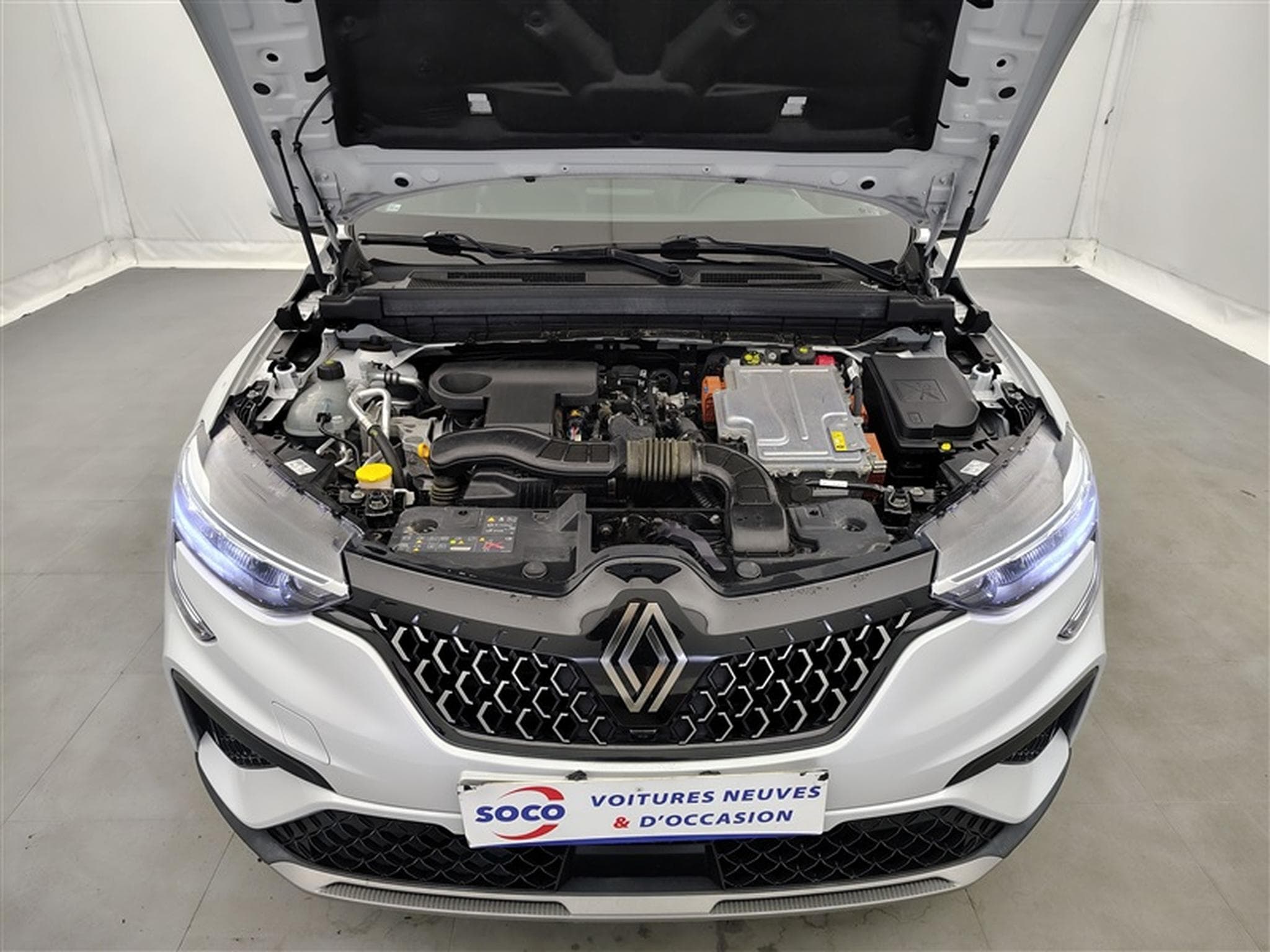 Renault Arkana 1.3 TCe MHEV TECHNO EDC (2024) - Foto 19