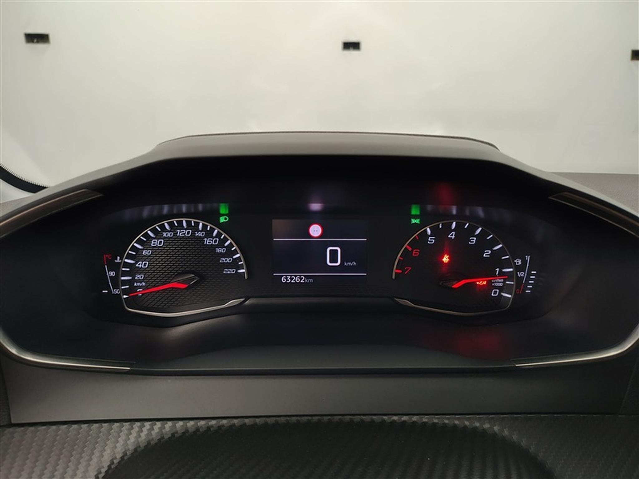 Peugeot 208 1.2i PureTech Style NAVI / CAMERA / FULL LED / CLIM (2023) - Foto 10
