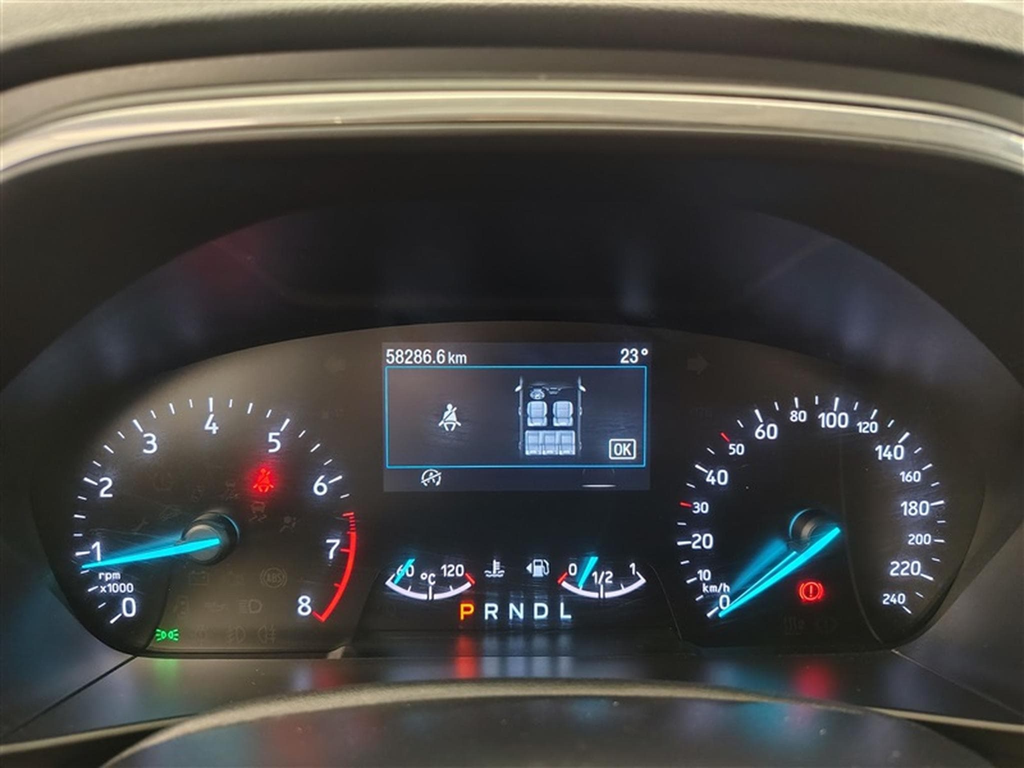 Ford Focus 1.0 EcoBoost 125cv Powershift Active NAVI / FULL LED (2023) - Foto 10