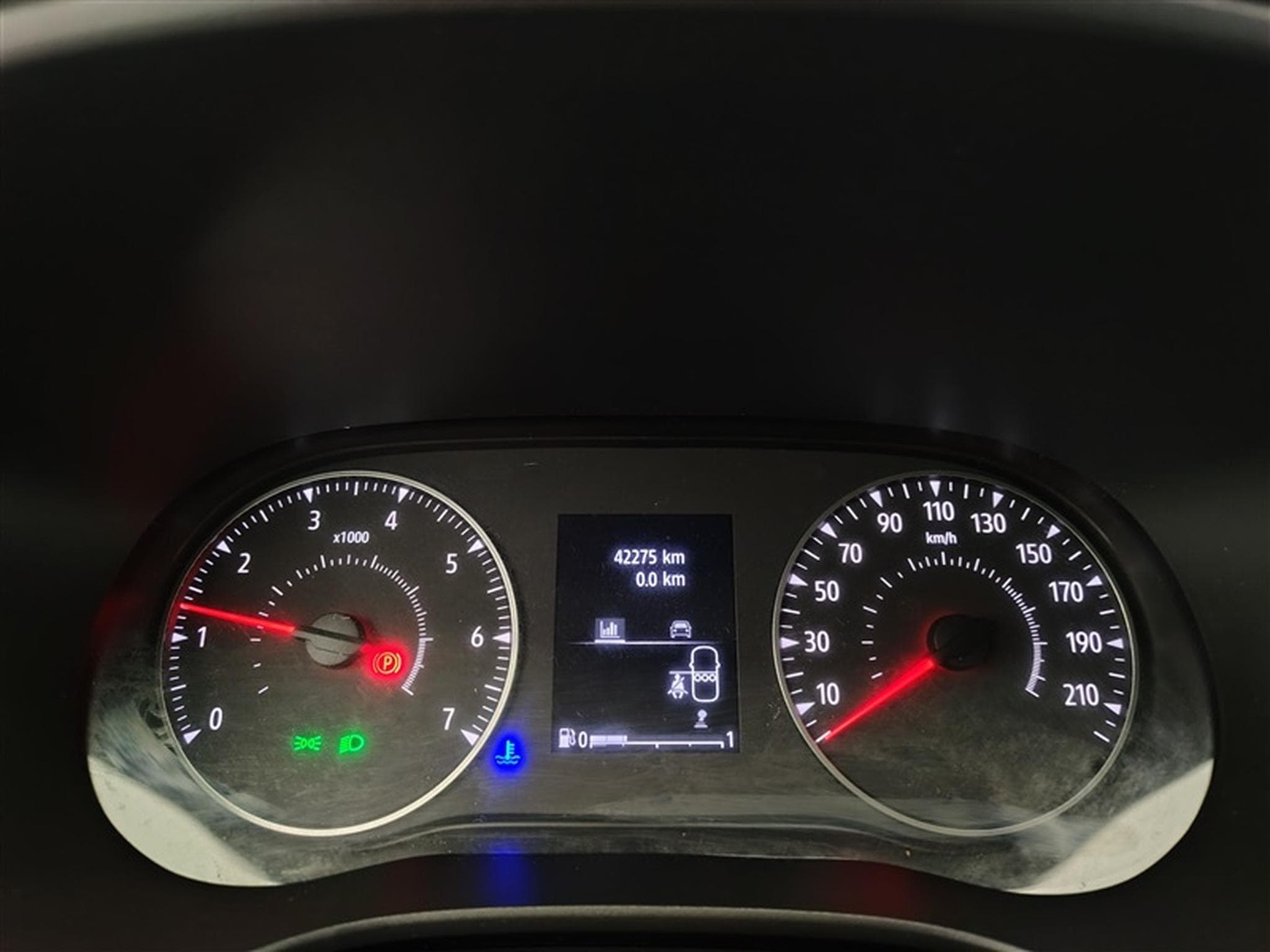 Dacia Jogger 1.0 TCe Expression 7pl. (2024) - Foto 10