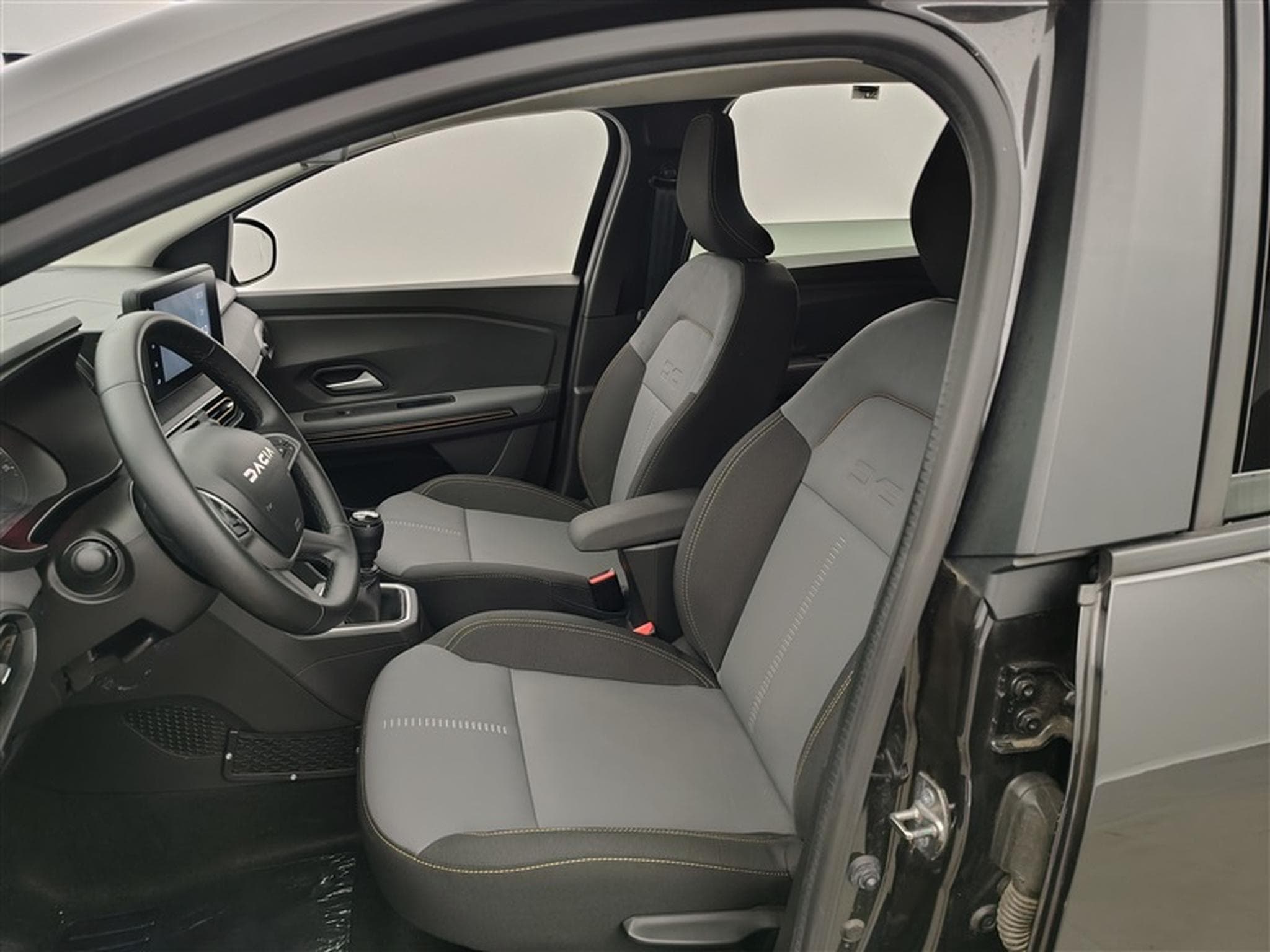 Dacia Jogger 1.0 TCe Expression 7pl. (2024) - Foto 7