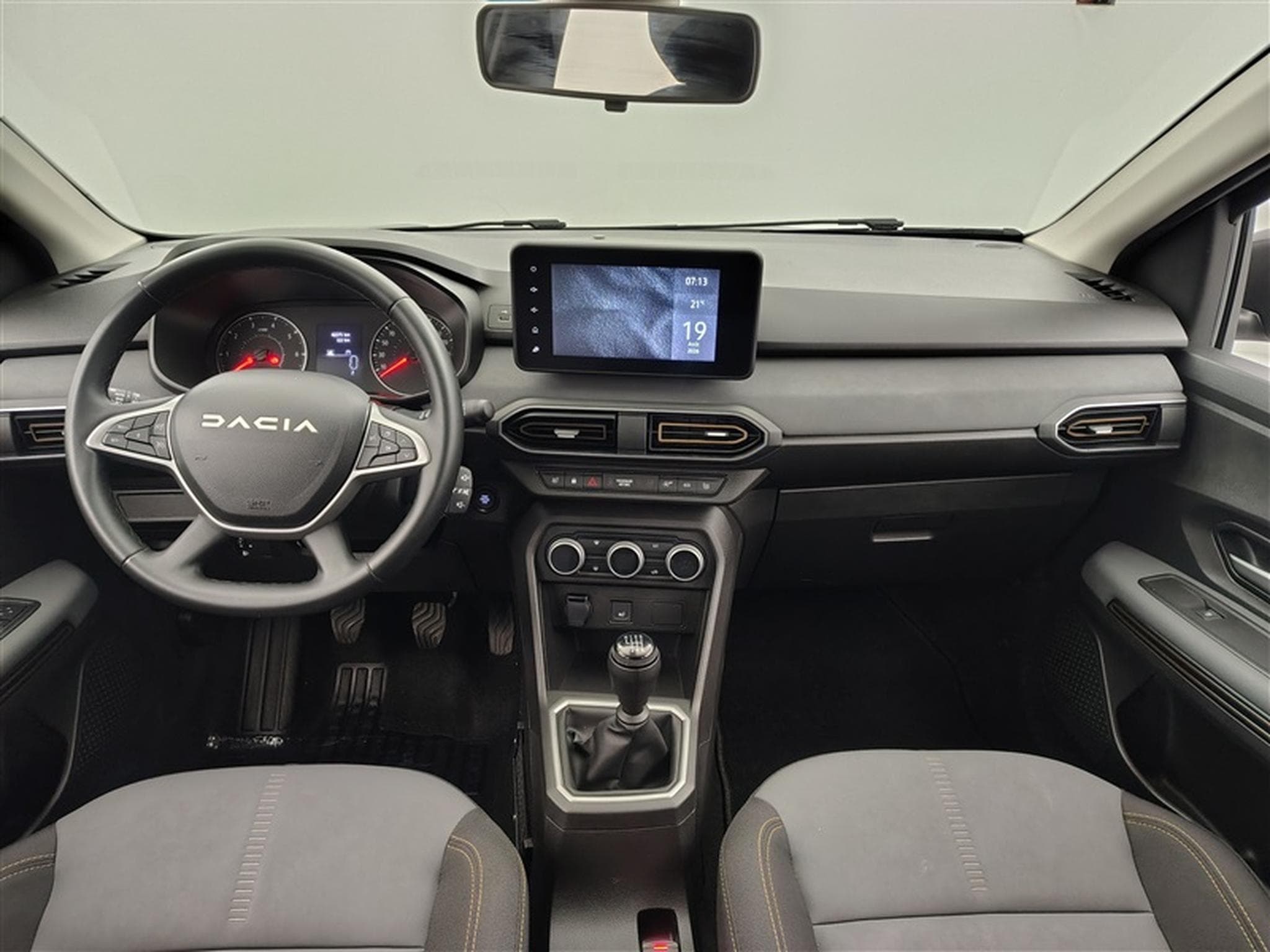 Dacia Jogger 1.0 TCe Expression 7pl. (2024) - Foto 8