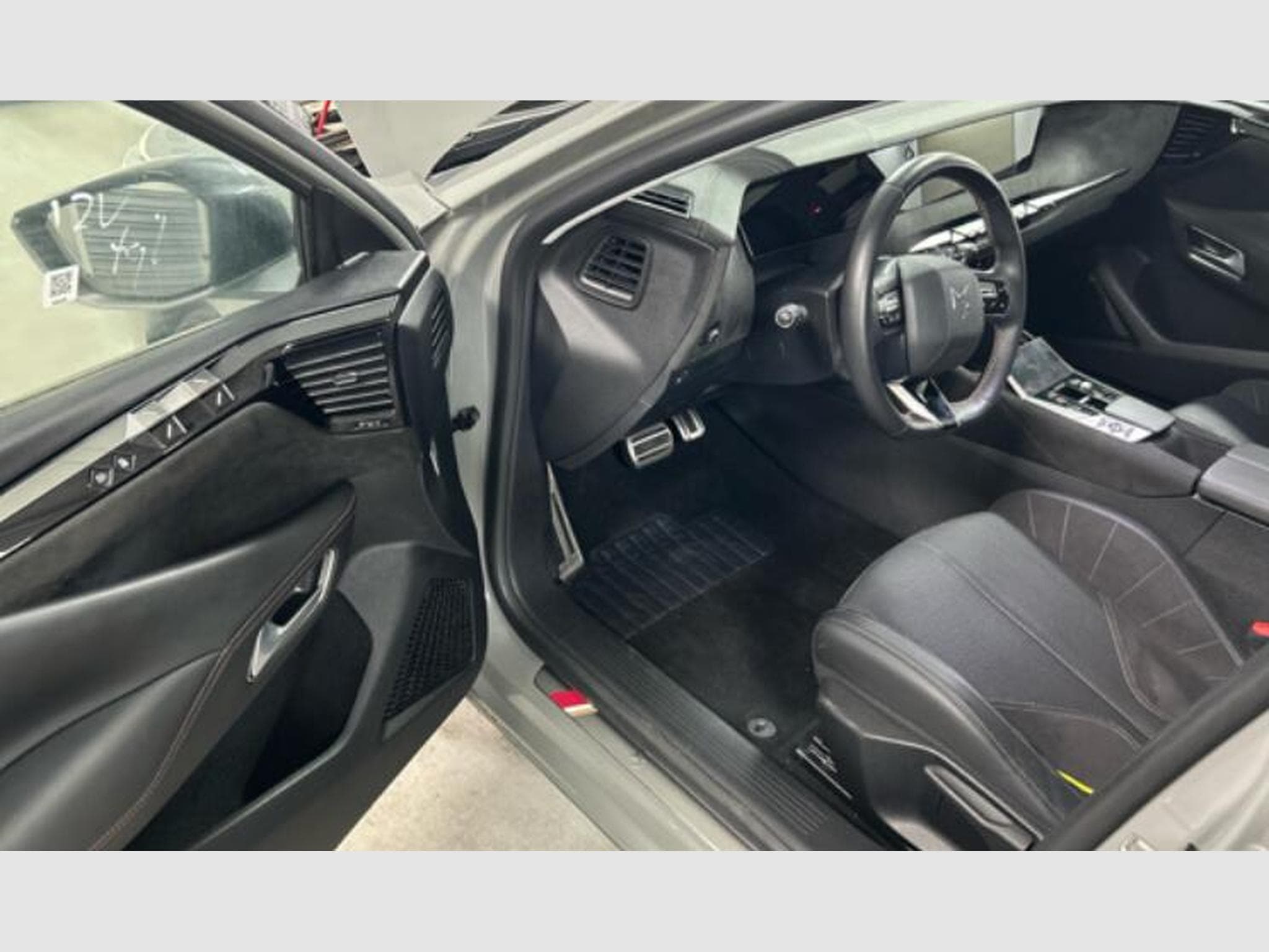 DS Automobiles DS4 PERFORMANCE LINE + 1.2 130cv Auto FULL (2024) - Photo 6