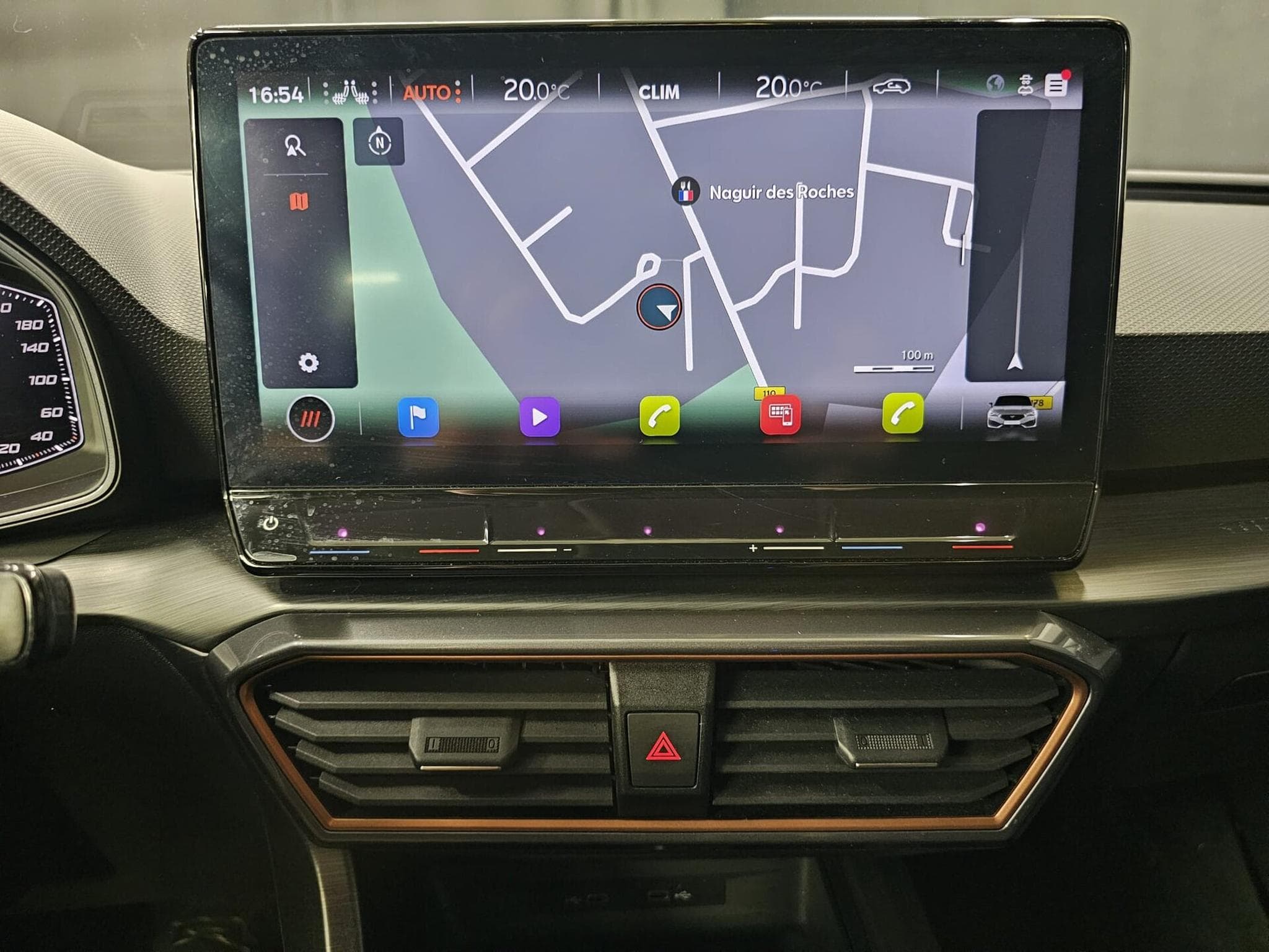 Cupra Leon 1.5 eTSI 110kW 7-speed automatic (2023) - Photo 12