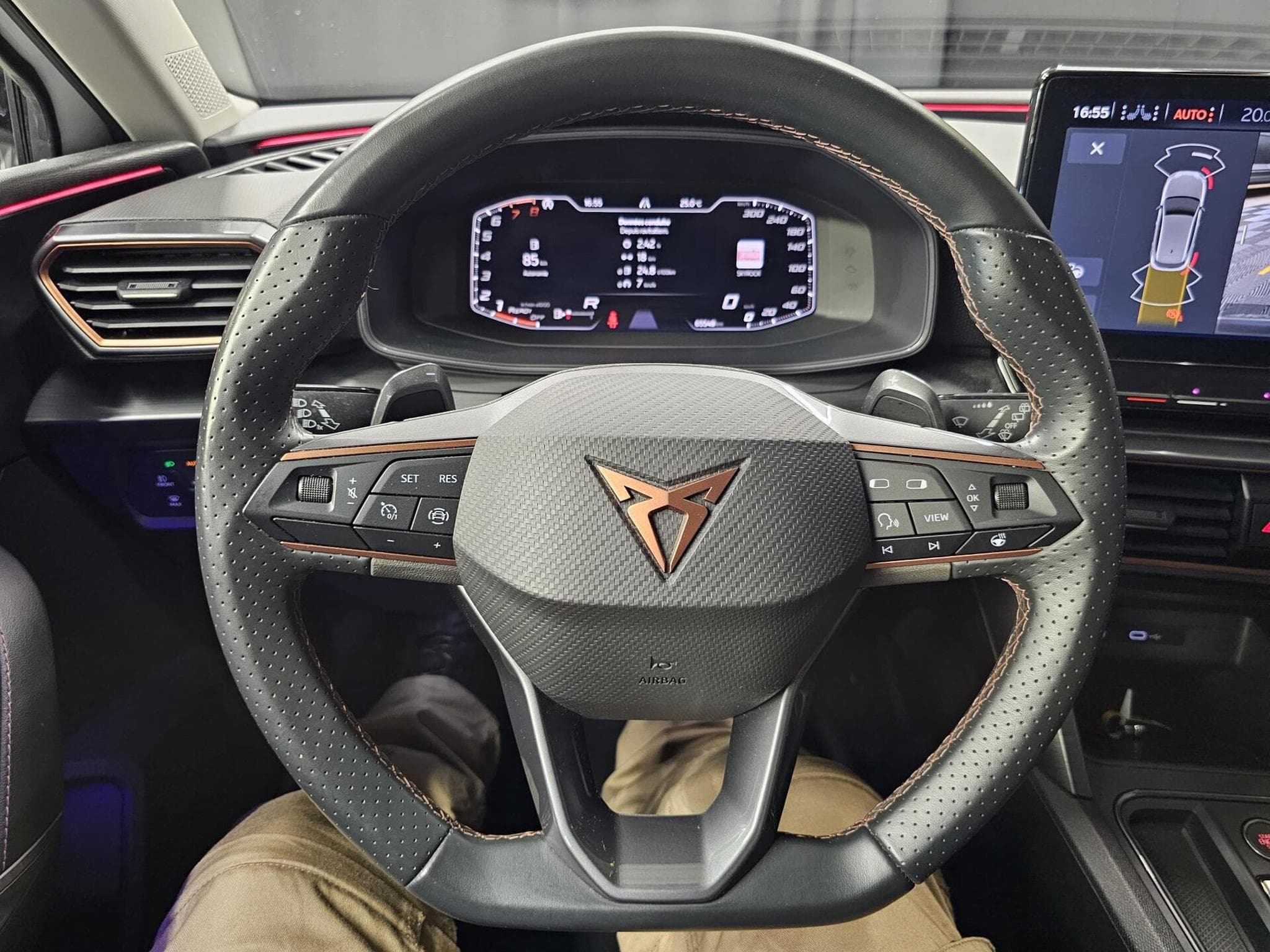 Cupra Leon 1.5 eTSI 110kW 7-speed automatic (2023) - Photo 8