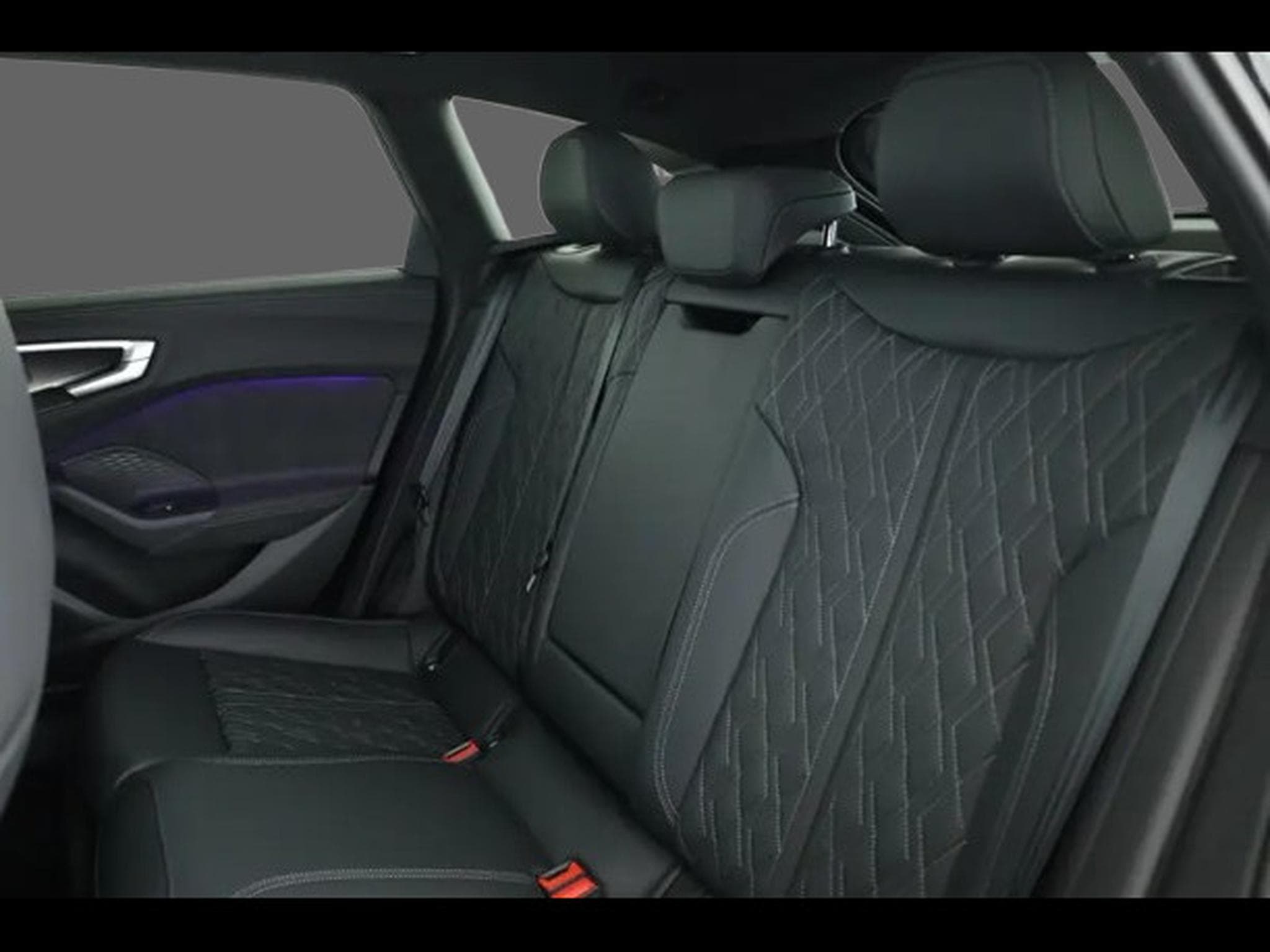 Audi S5 Avant TFSI quattro (2025) - Foto 9