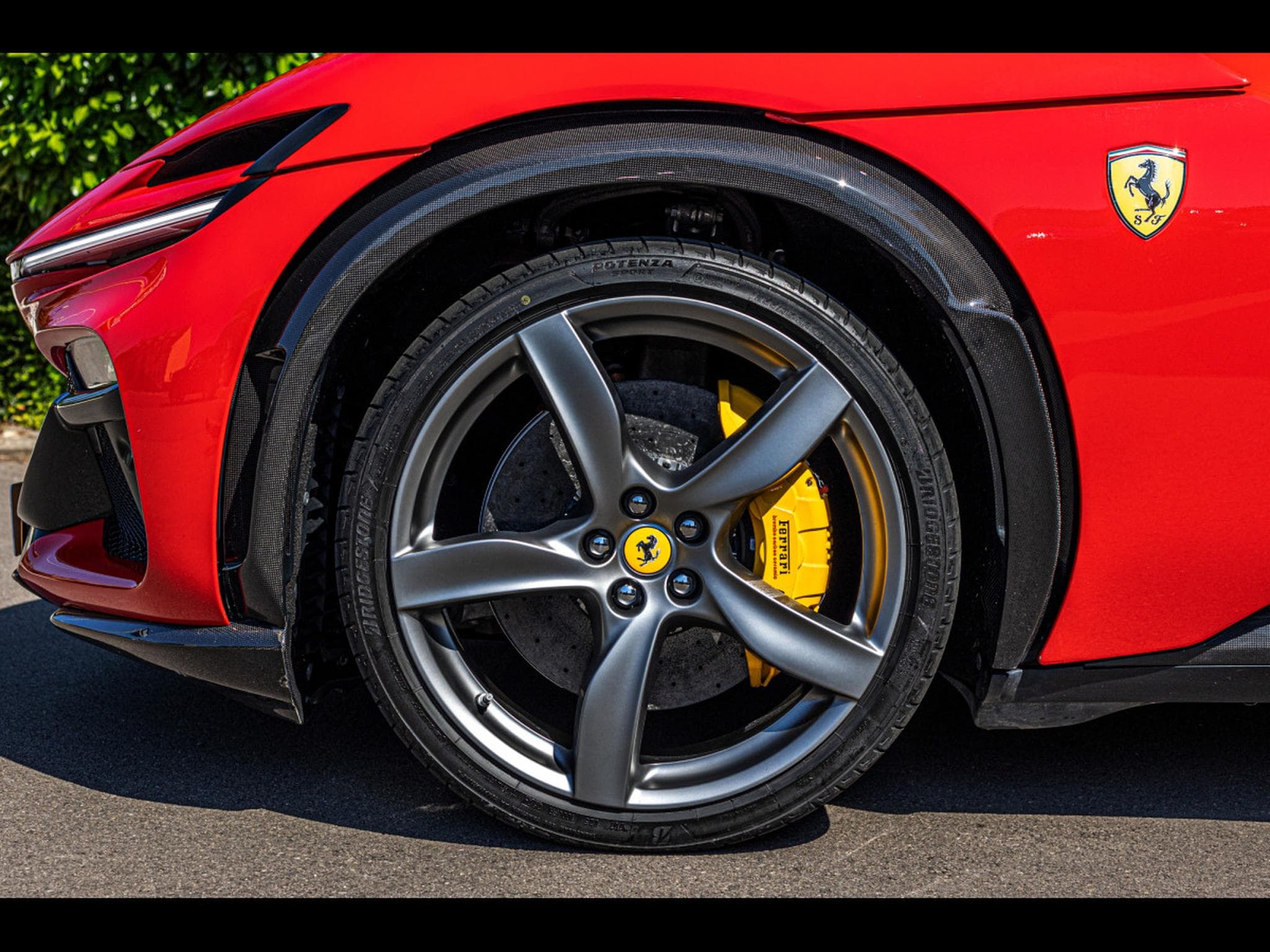 Ferrari Purosangue 6.5 V12 725 CH - FULL CARBON EXT - ROSSO CORSA - NOVITEC EXH (2025) - Foto 9