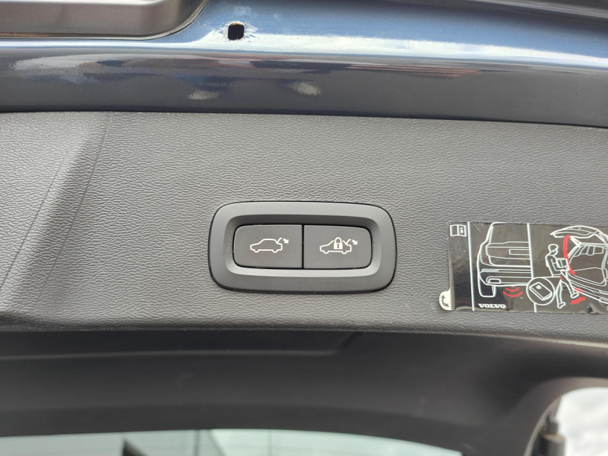 Volvo XC40 T4 RECHARGE PHEV CARPLAY GPS CAMERA SIEGES CHAUFF (2021) - Foto 11