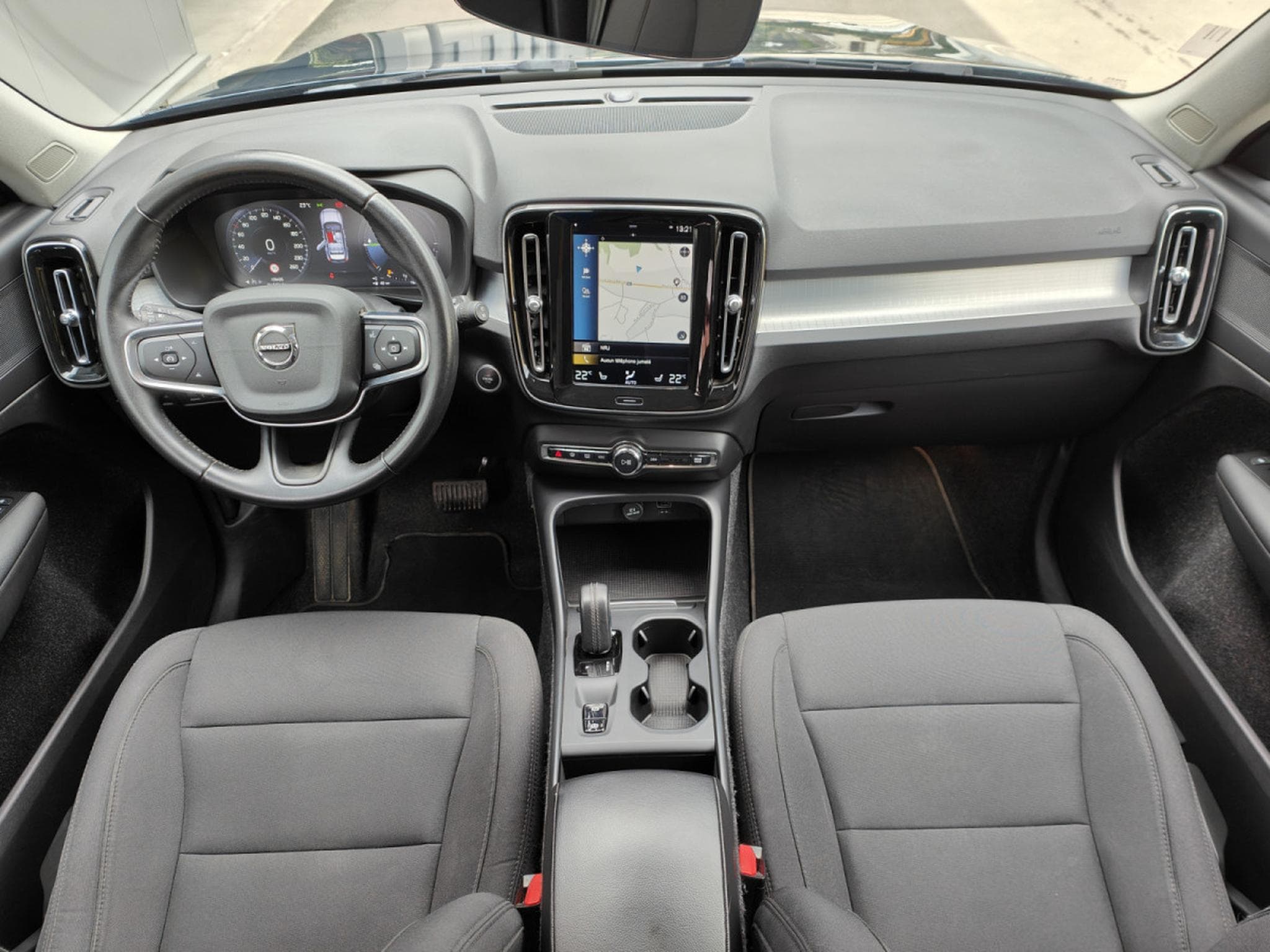 Volvo XC40 T4 RECHARGE PHEV CARPLAY GPS CAMERA SIEGES CHAUFF (2021) - Foto 12